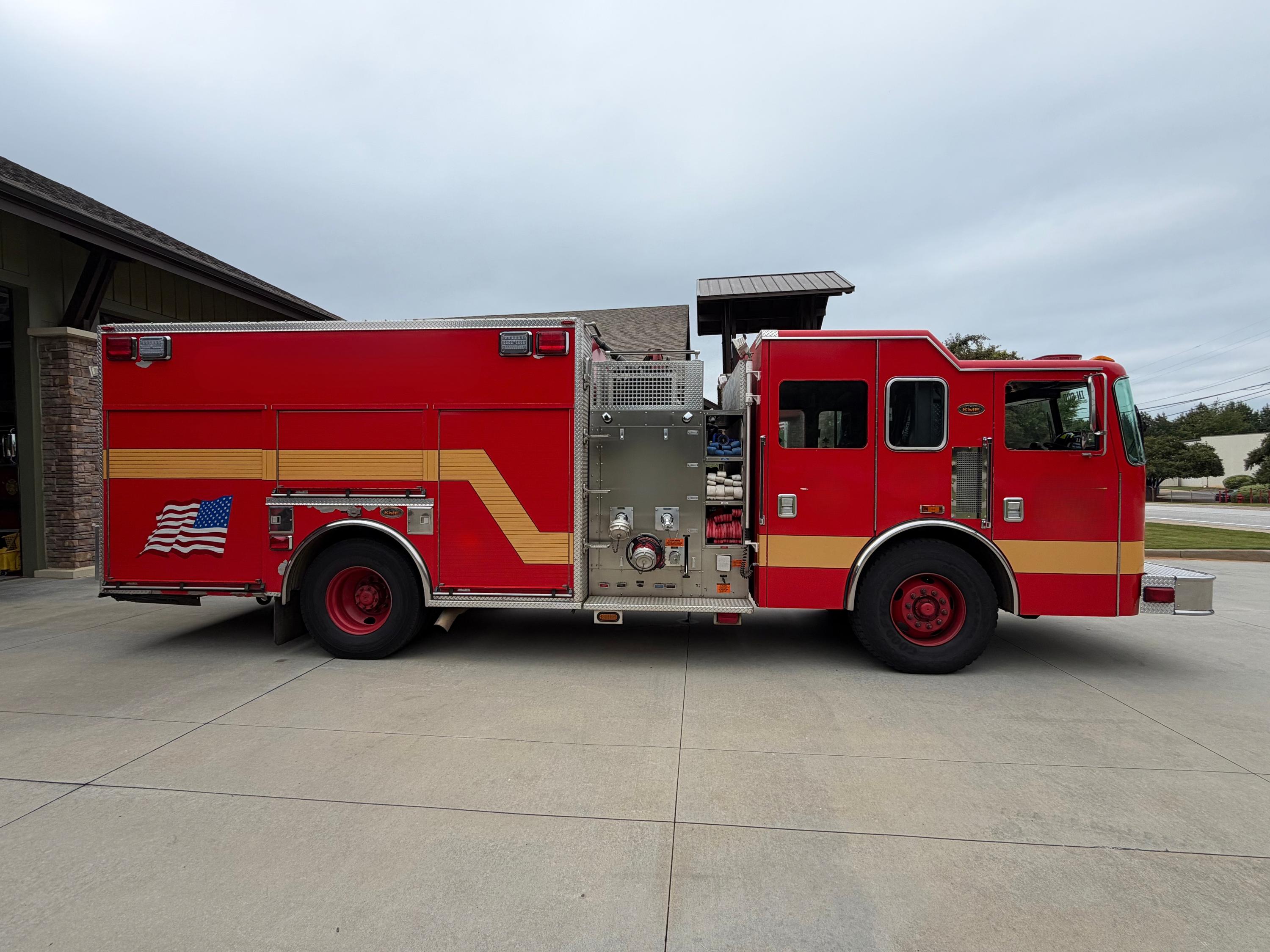 2003 KME Pumper - image 10