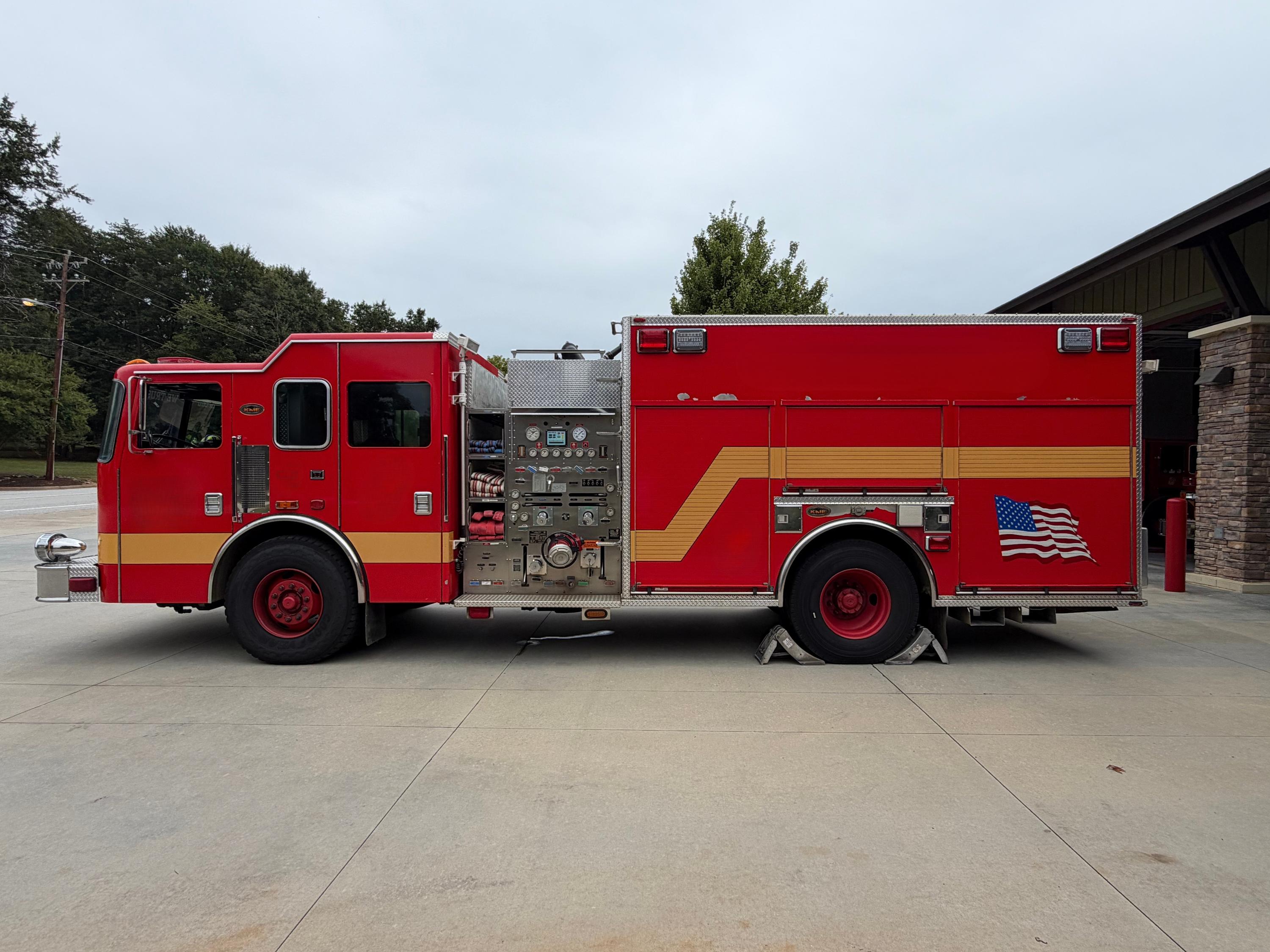2003 KME Pumper - image 7