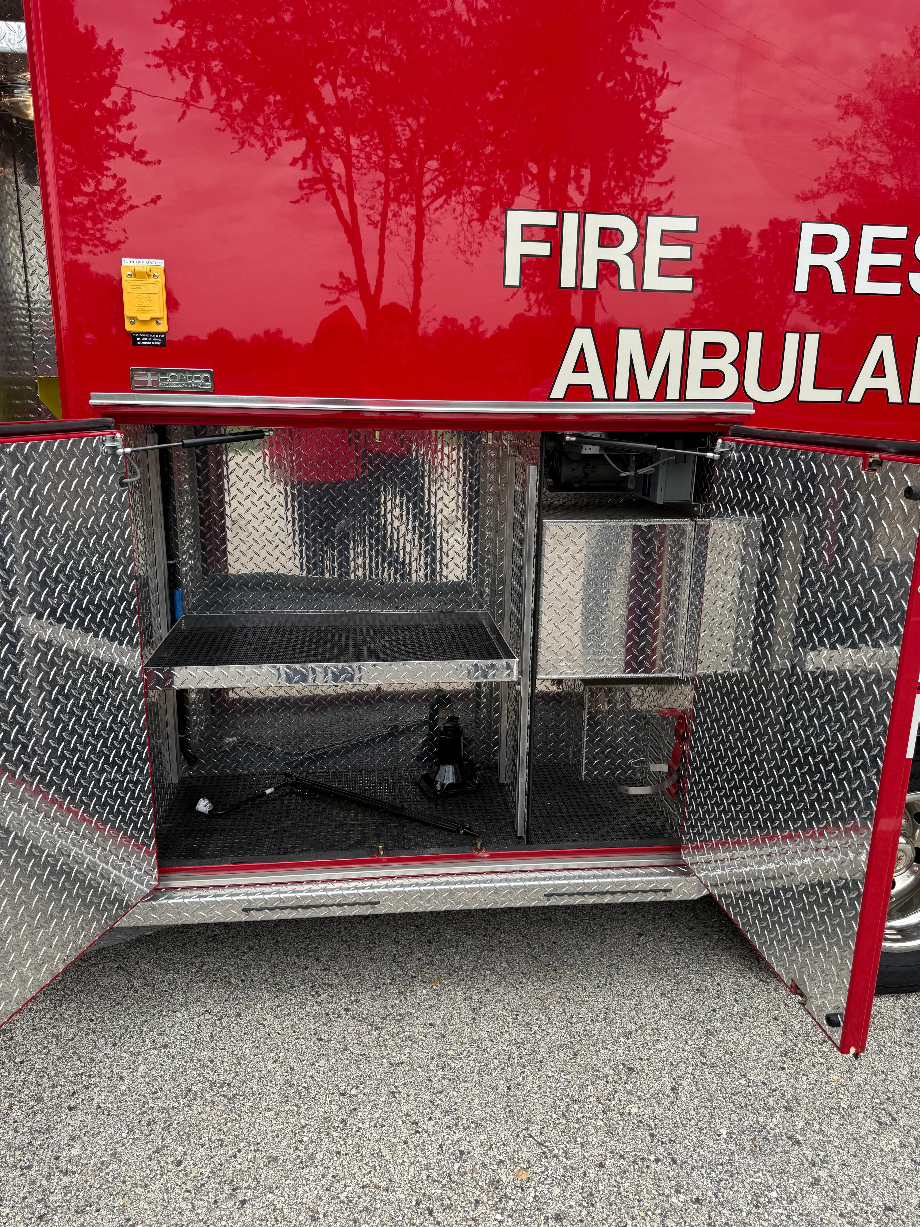 2006 Horton Ford Type III Ambulance - image 7