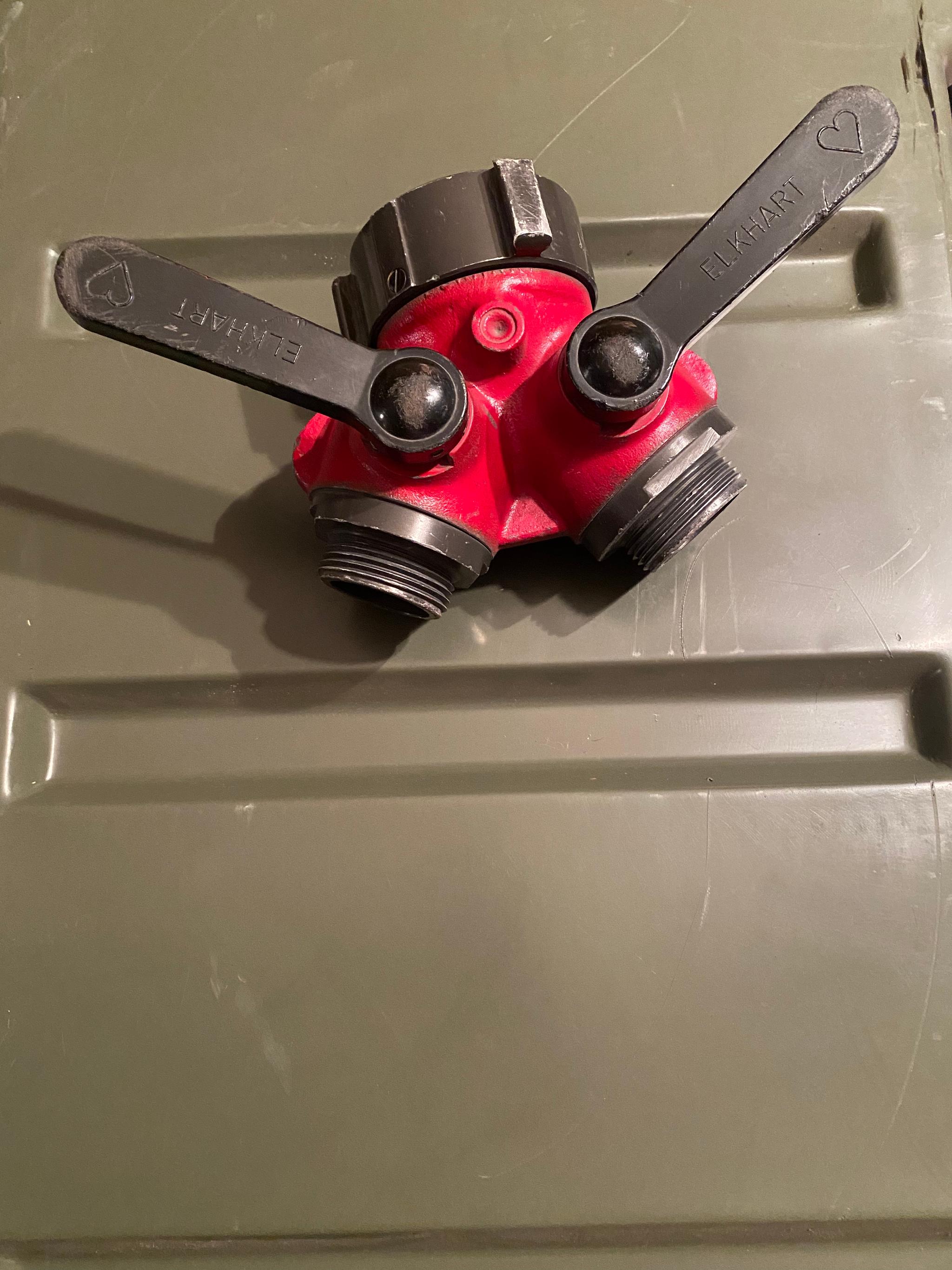 Elkhart gated Wye 2.5"NH to 1.5"NH - image 2