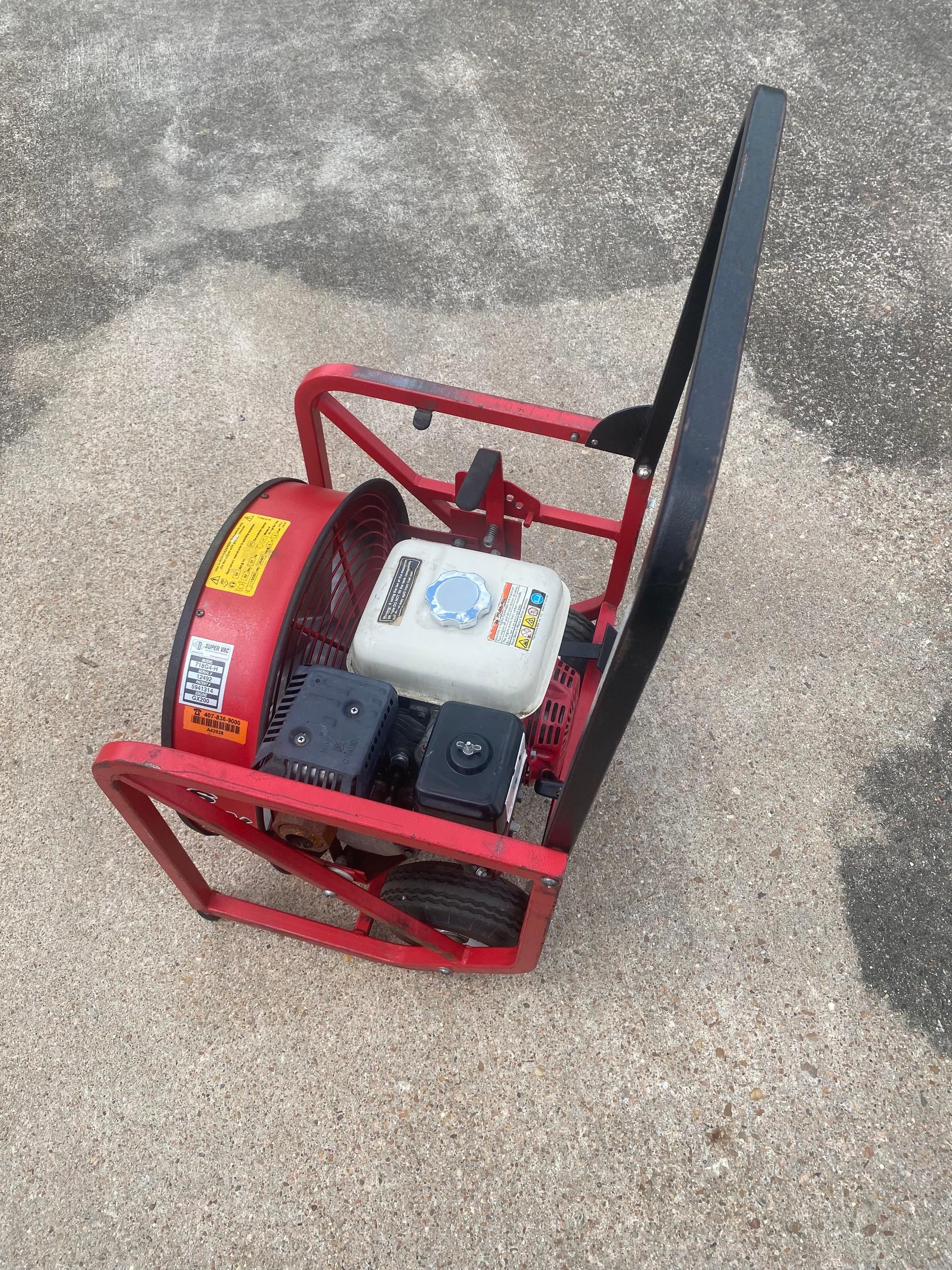 Super Vac 18" gas powered positive pressure fan (quantity of 20 available) - image 5