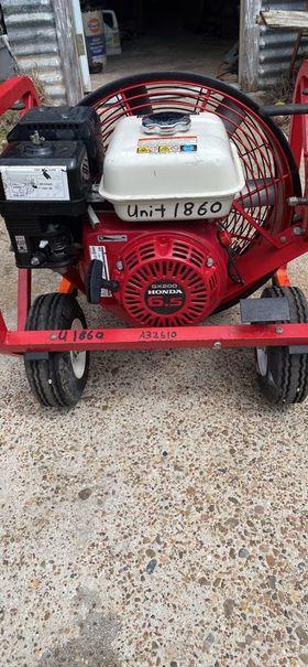Super Vac 18" gas powered positive pressure fan - image 2
