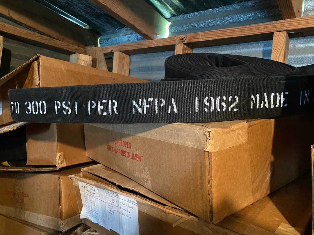 150' of 1 1/2'' NH and Two Expired Scott Bottles