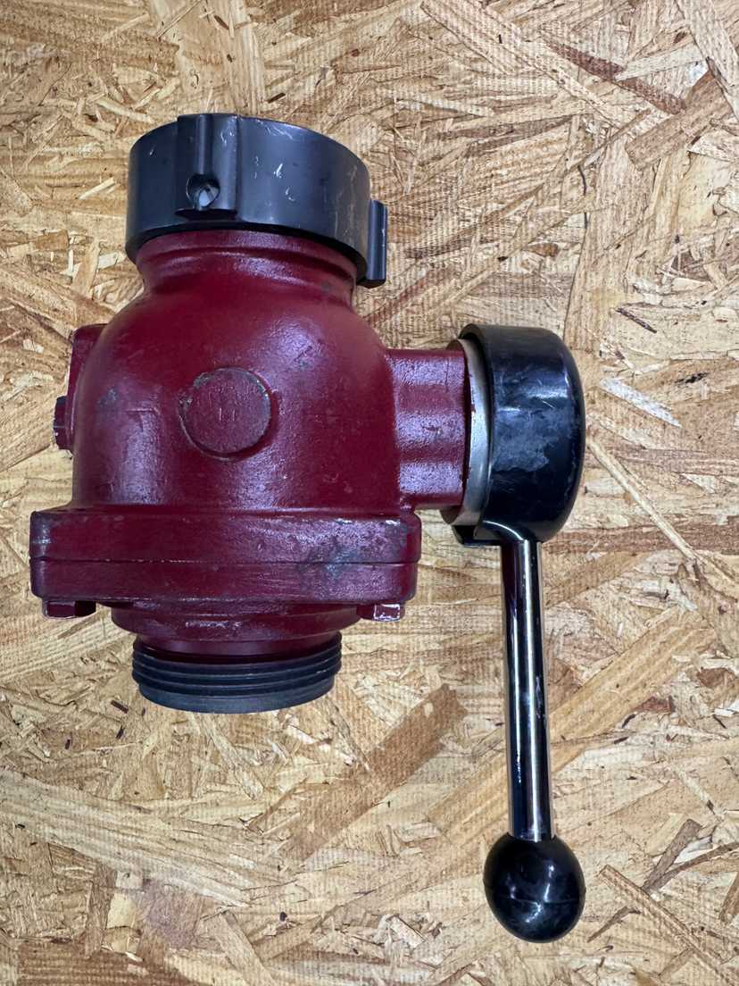 2 1/2" Akron Hydrant Ball Valve — photo 2