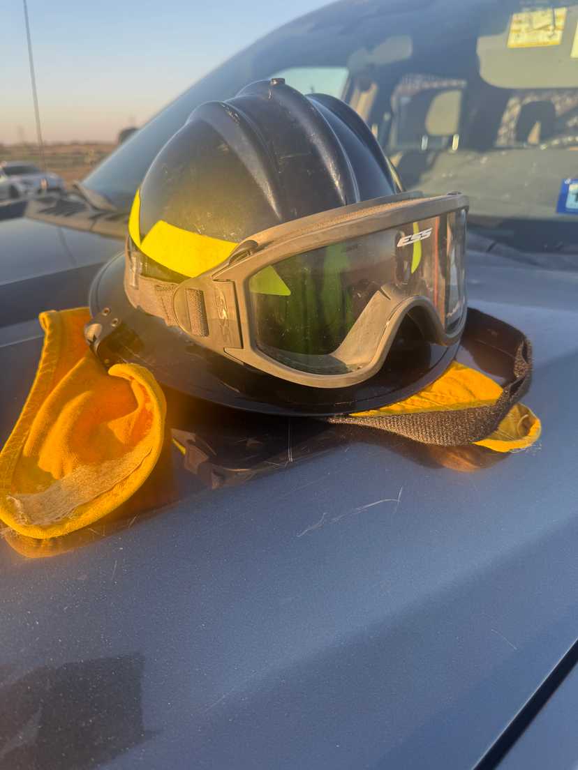 Bullard Full Brim Helmet with Ratchet Suspension