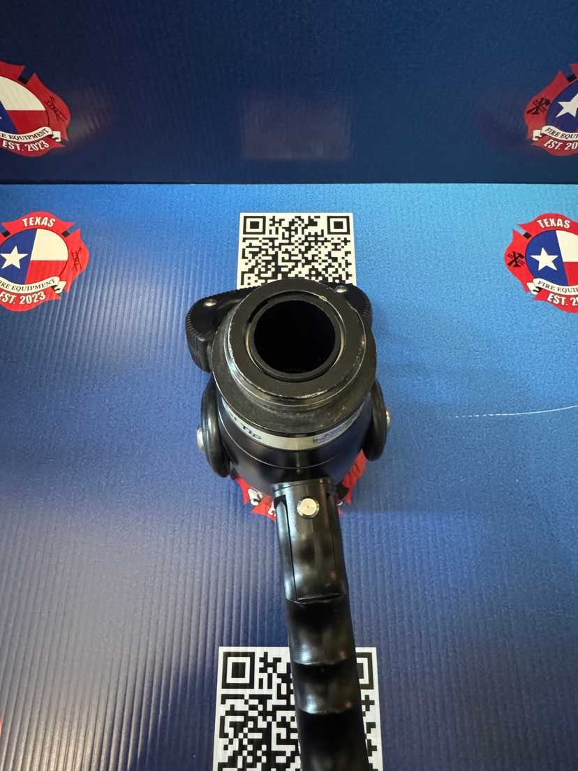 Task Force Tips G-Force 1.5” Automatic Nozzle with 1-1/8” Smooth Bore Tip and TFT VTi Shutoff Valve — photo 8