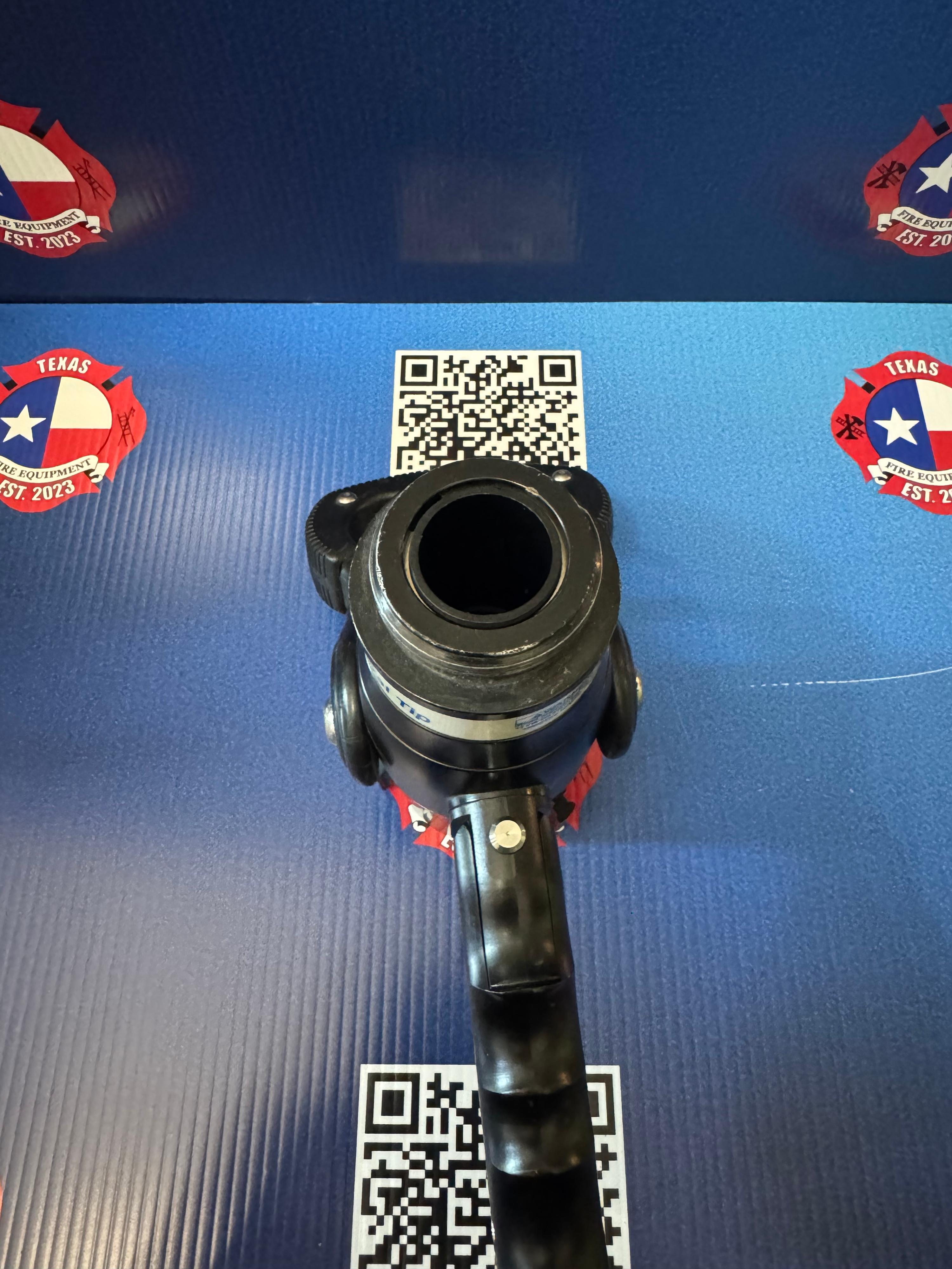 Task Force Tips G-Force 1.5” Automatic Nozzle with 1-1/8” Smooth Bore Tip and TFT VTi Shutoff Valve - image 8