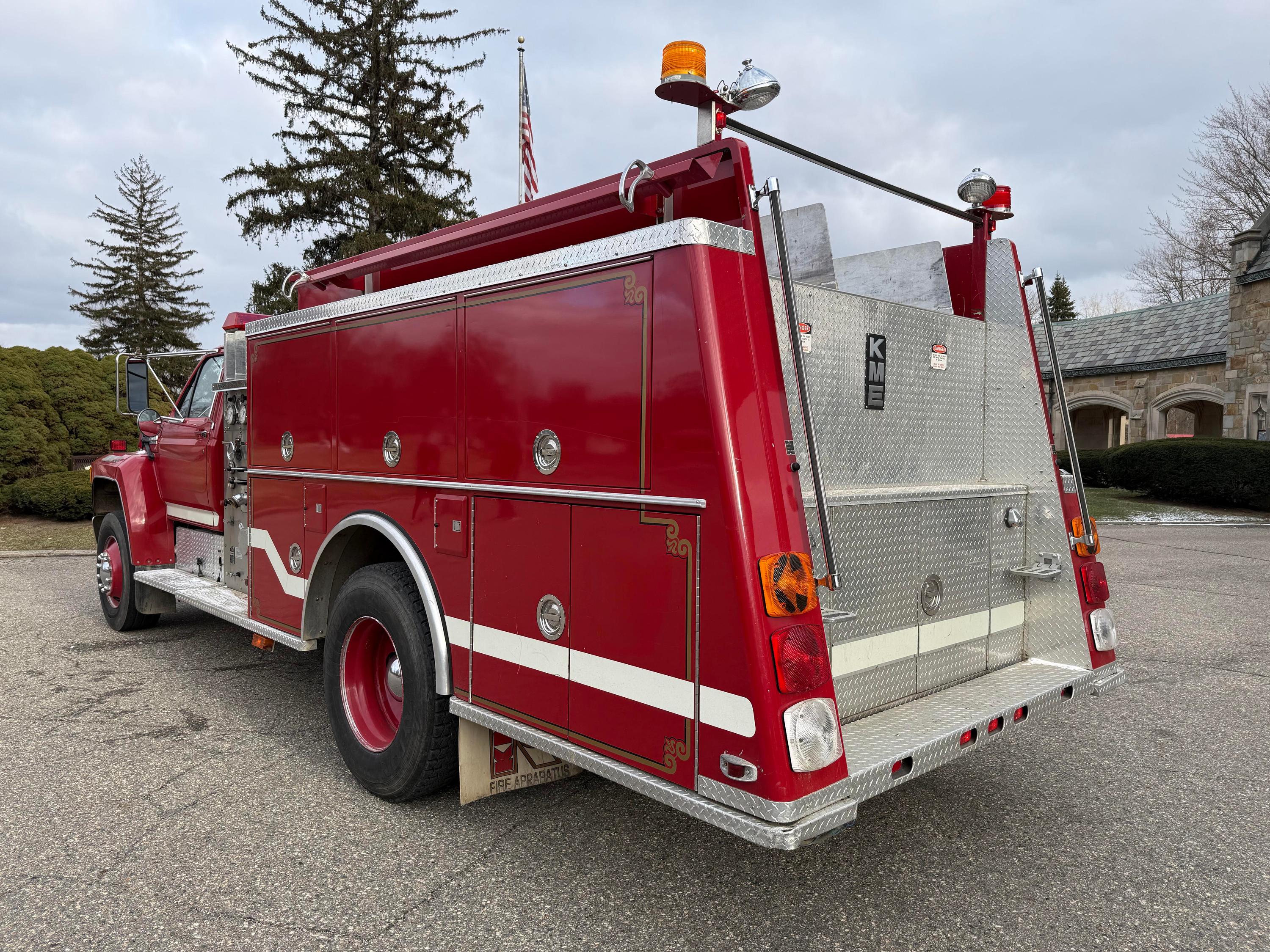 1992 KME Ford Pumper - image 7