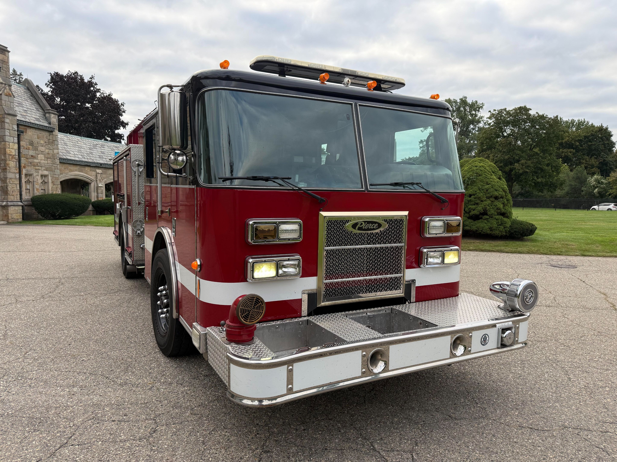 2011 Pierce Contender Pumper - image 4