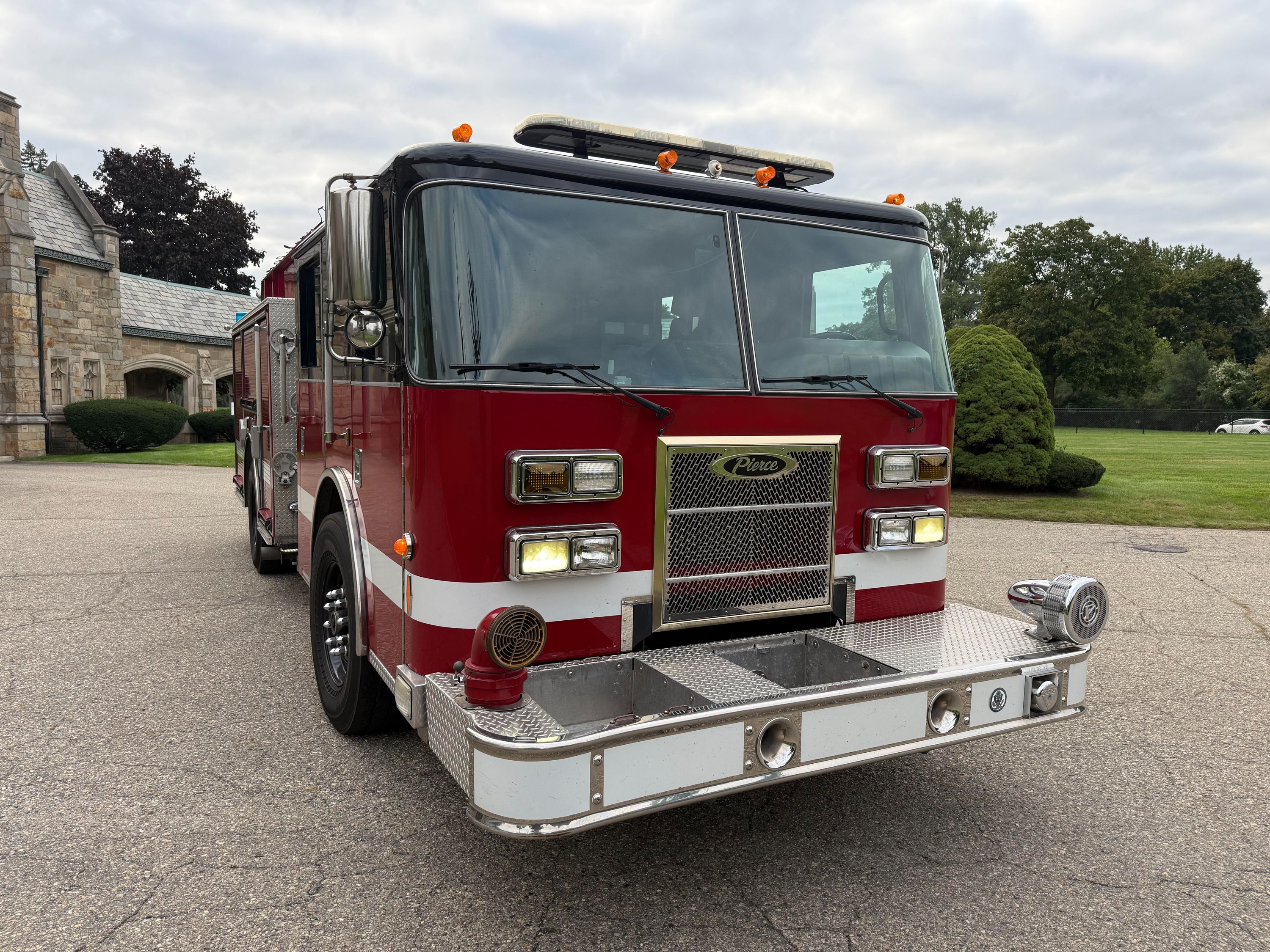 2011 Pierce Contender Pumper - image 4