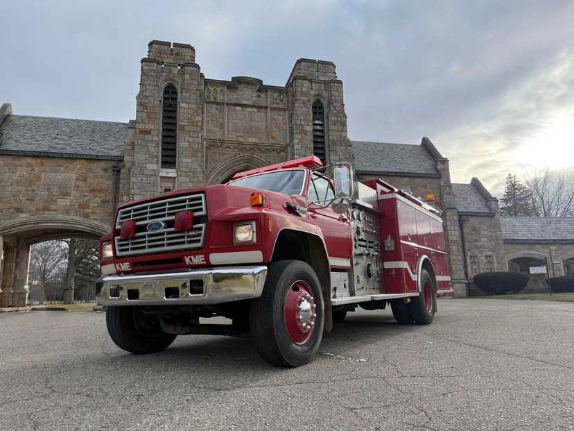 1992 KME Ford Pumper — photo 2