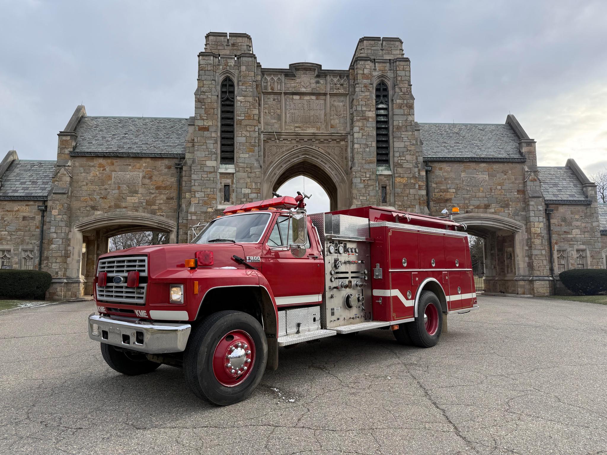 1992 KME Ford Pumper - image 1