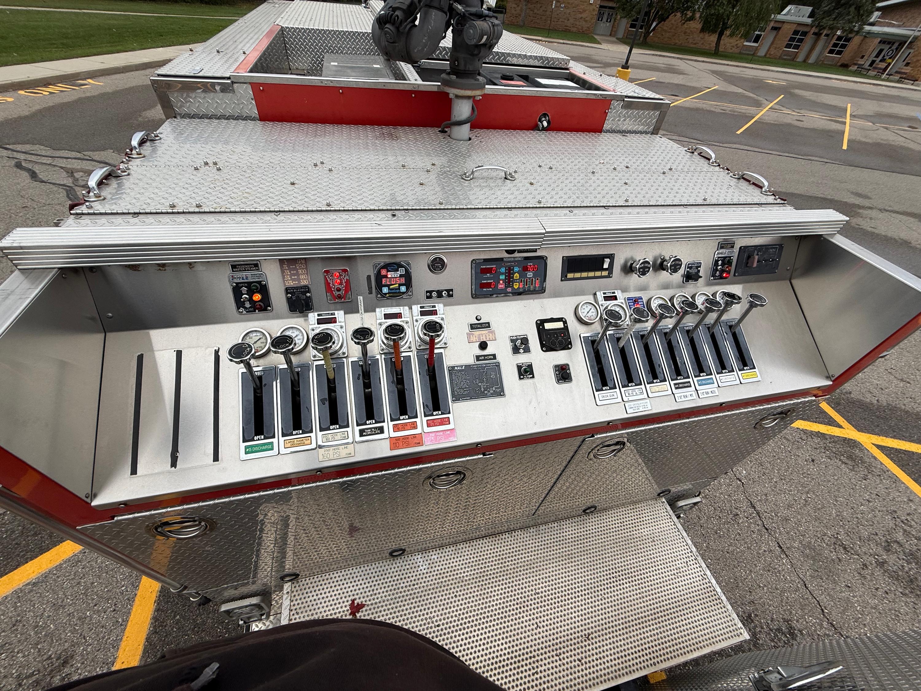 2005 Rosenbauer HME Pumper - image 125