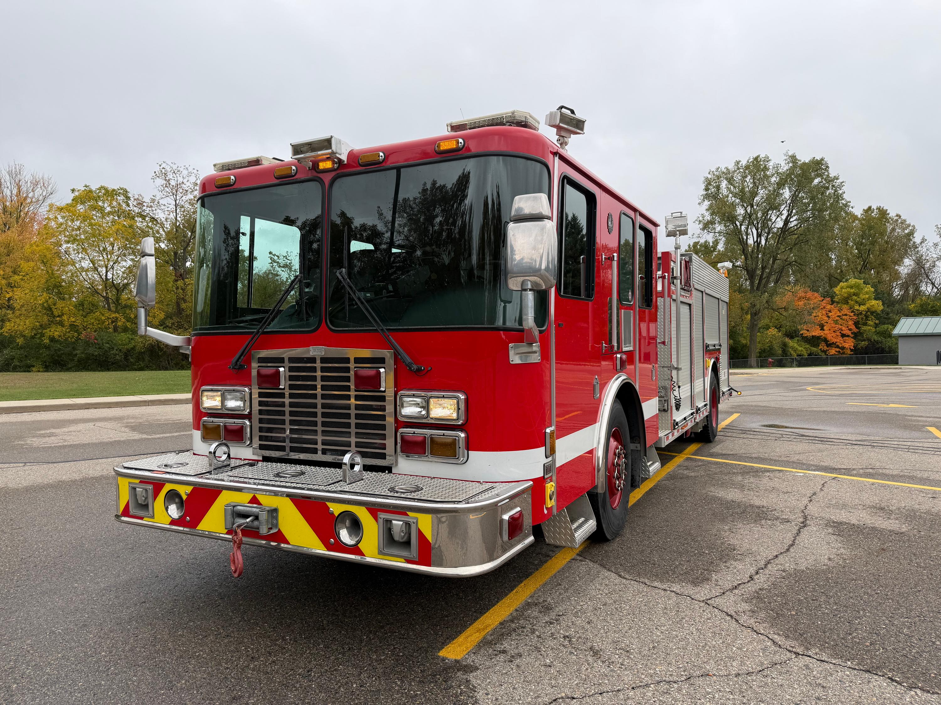 2005 Rosenbauer HME Pumper - image 2