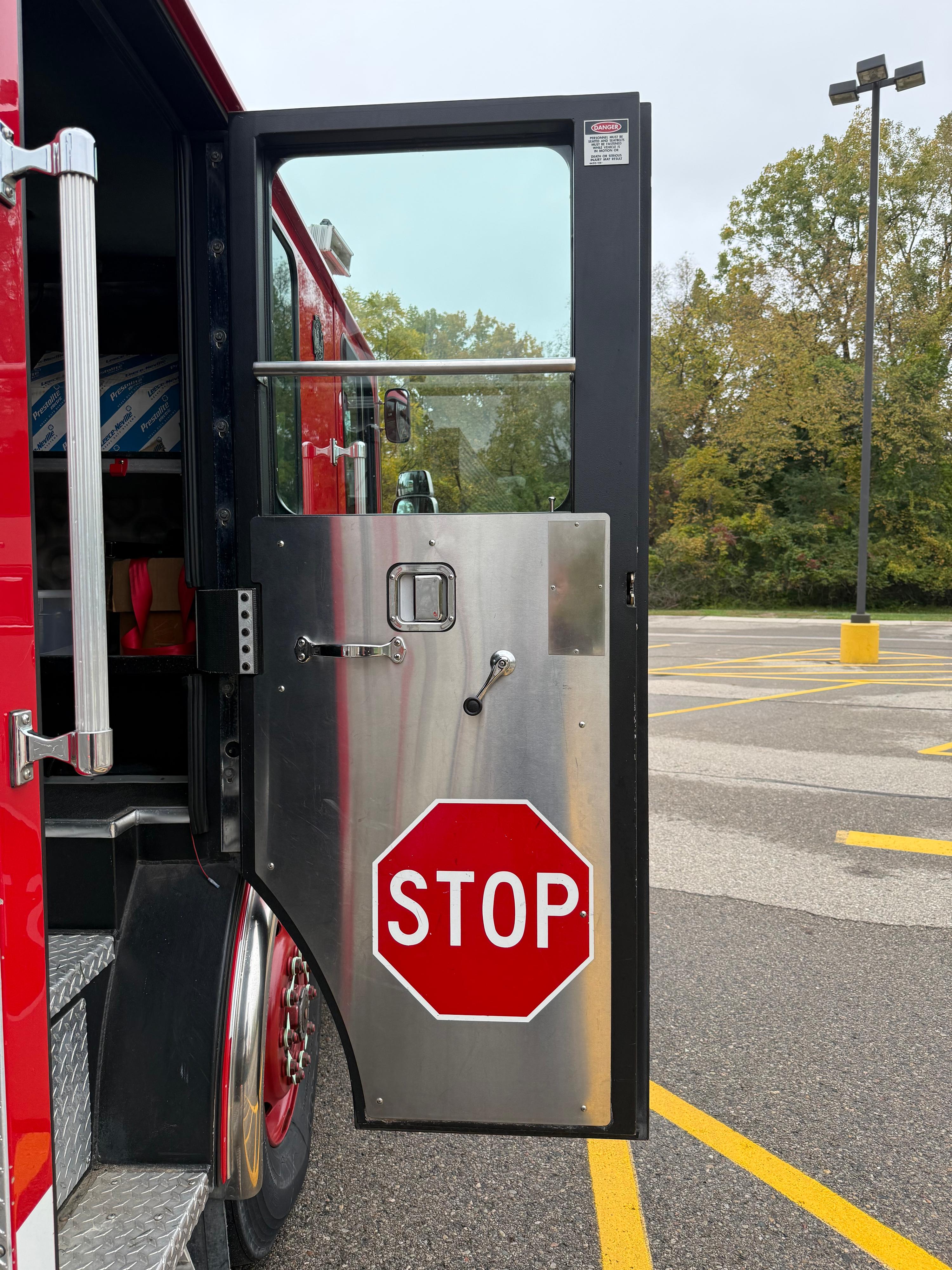 2005 Rosenbauer HME Pumper - image 88