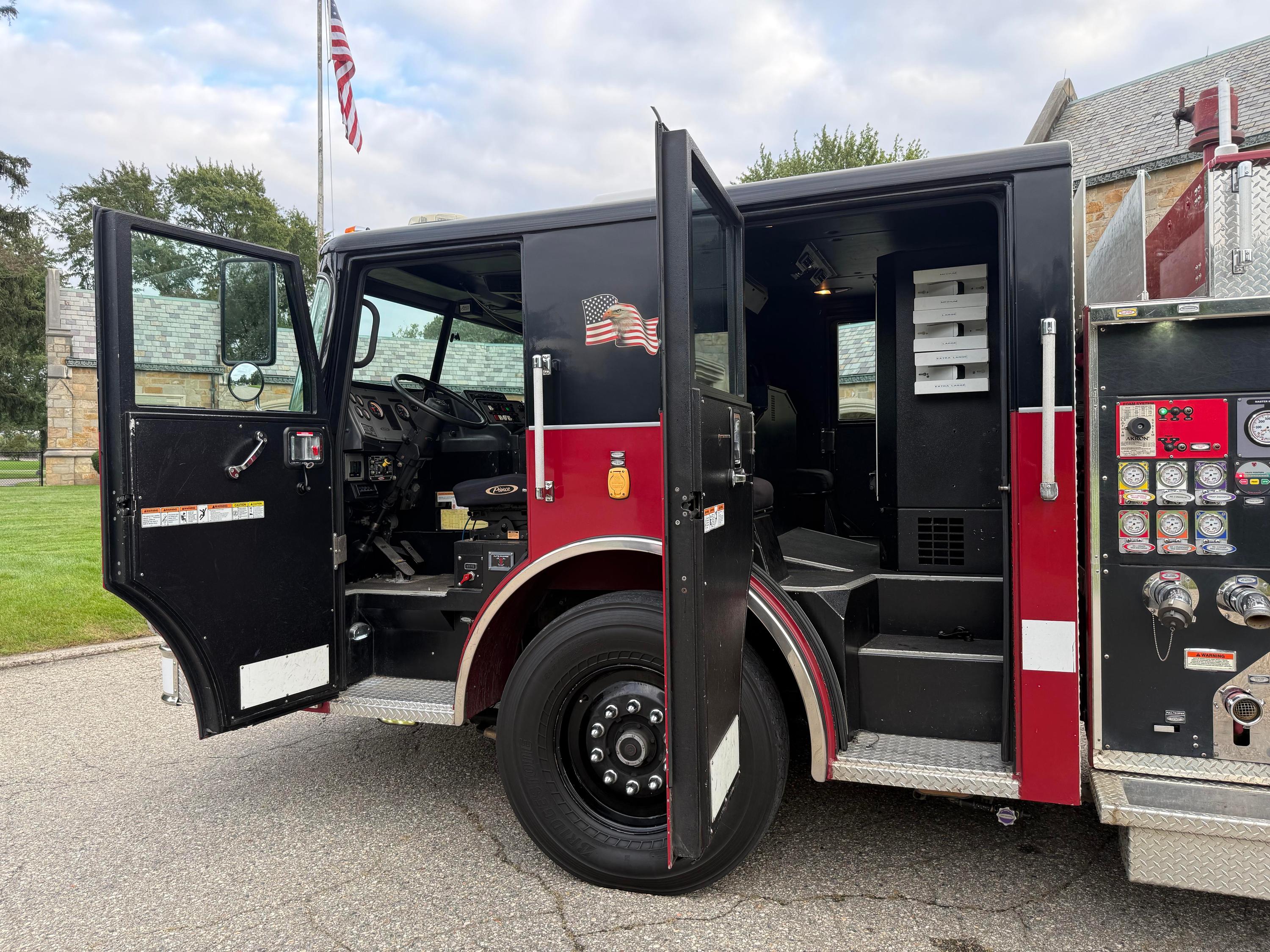 2011 Pierce Contender Pumper - image 23