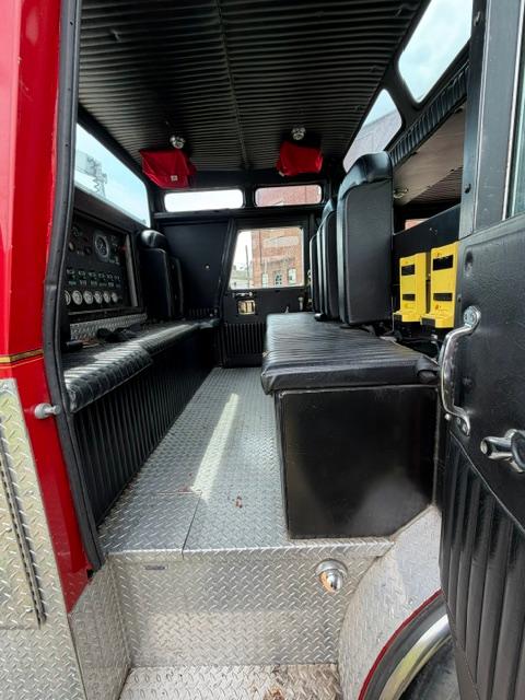 1992 Sutphen International Pumper - image 11