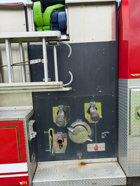 1992 Sutphen International Pumper - image 10