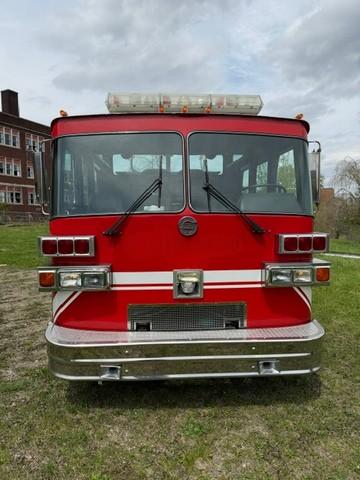 1992 Sutphen International Pumper - image 2