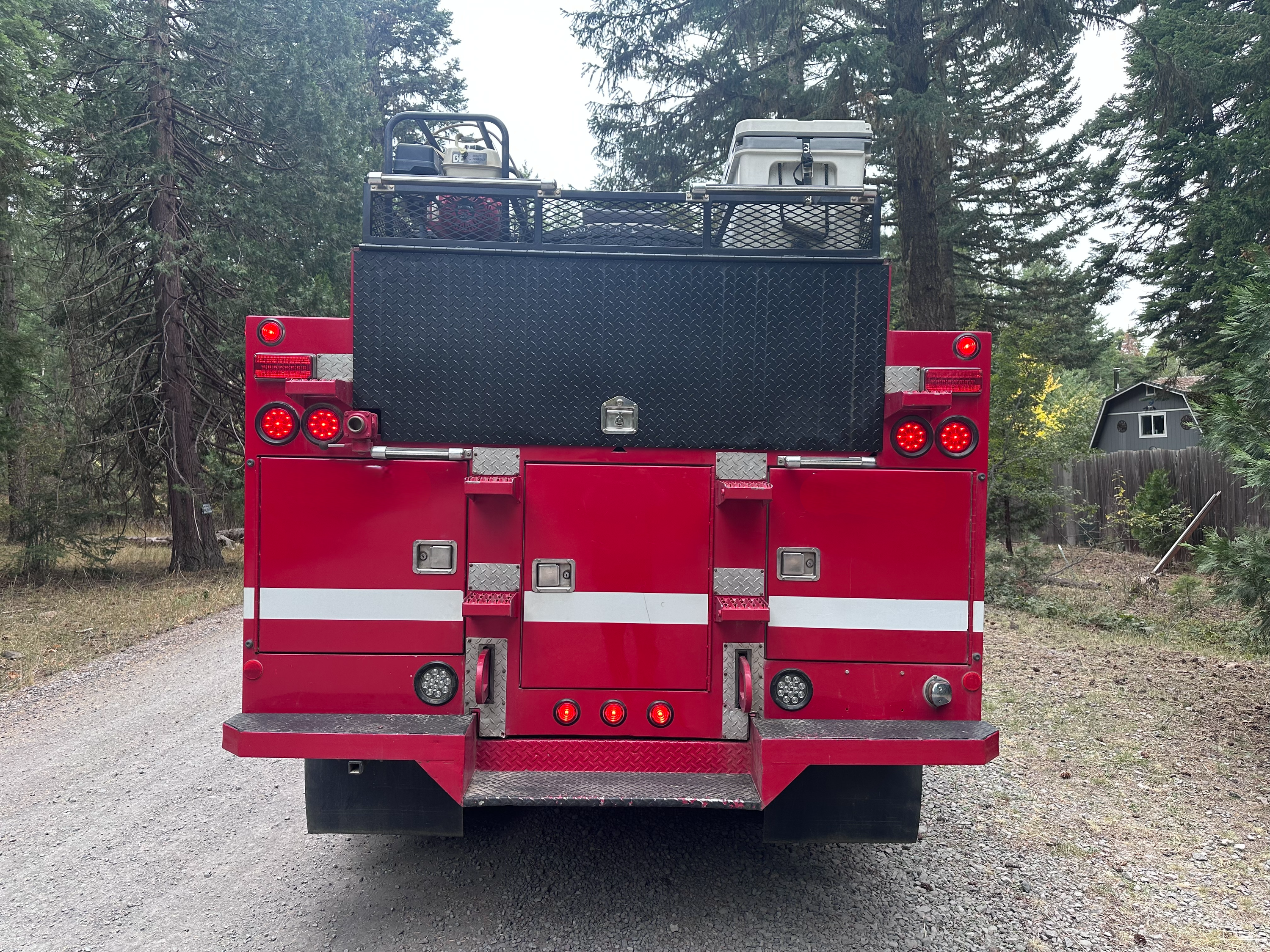 1998 International 4900 4x4 Wildland Unit - image 8