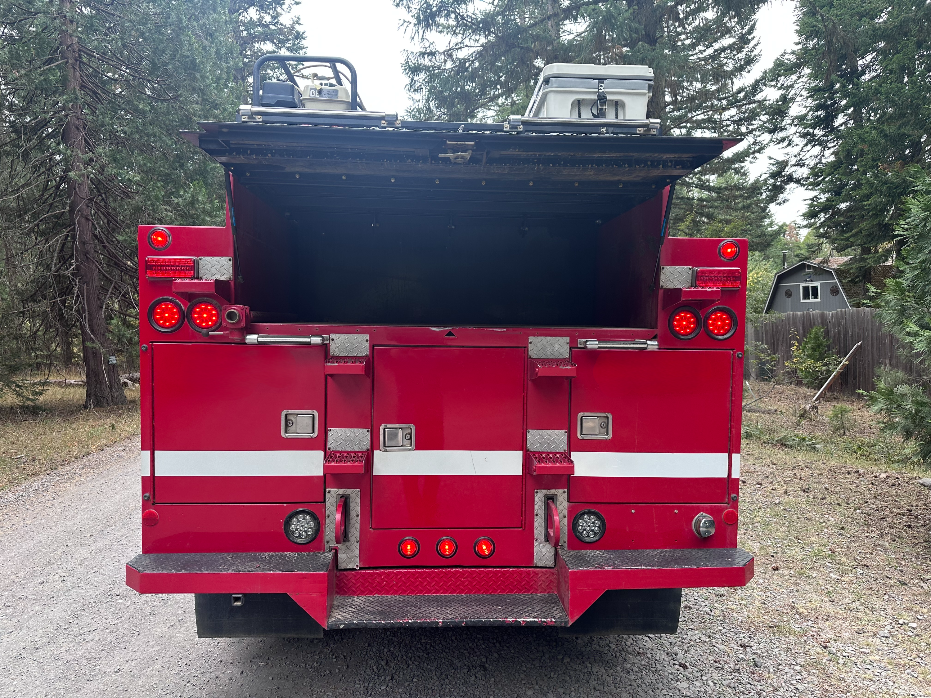 1998 International 4900 4x4 Wildland Unit - image 7