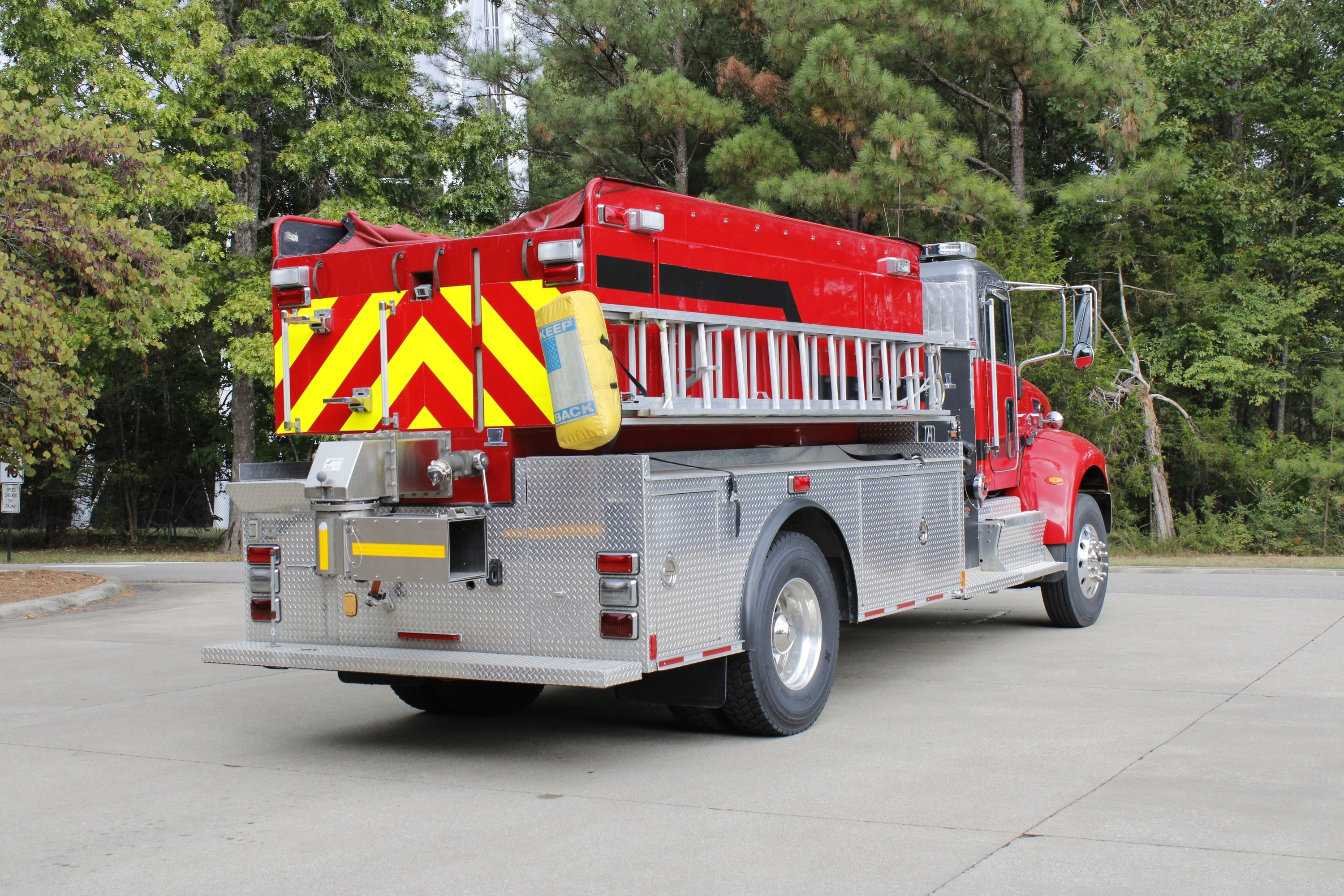 2011 Peterbilt Pumper Tanker - image 12
