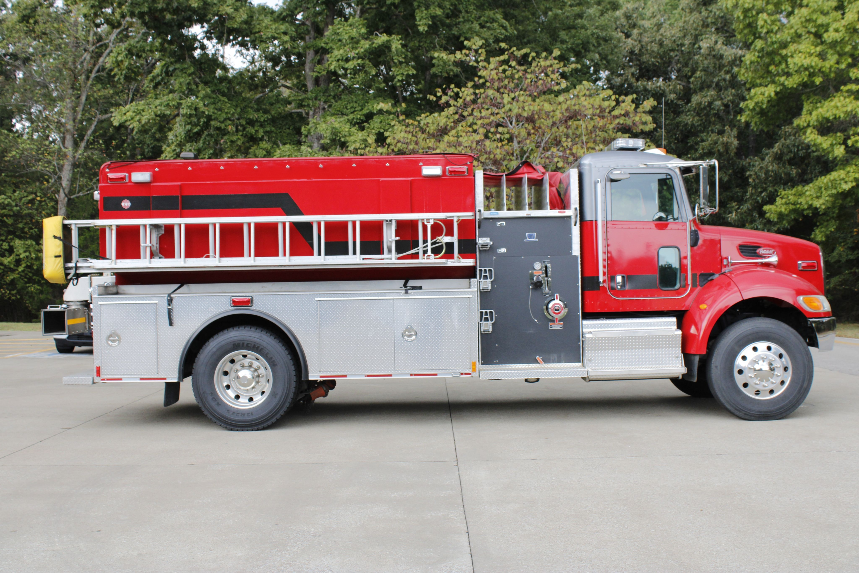 2011 Peterbilt Pumper Tanker - image 6