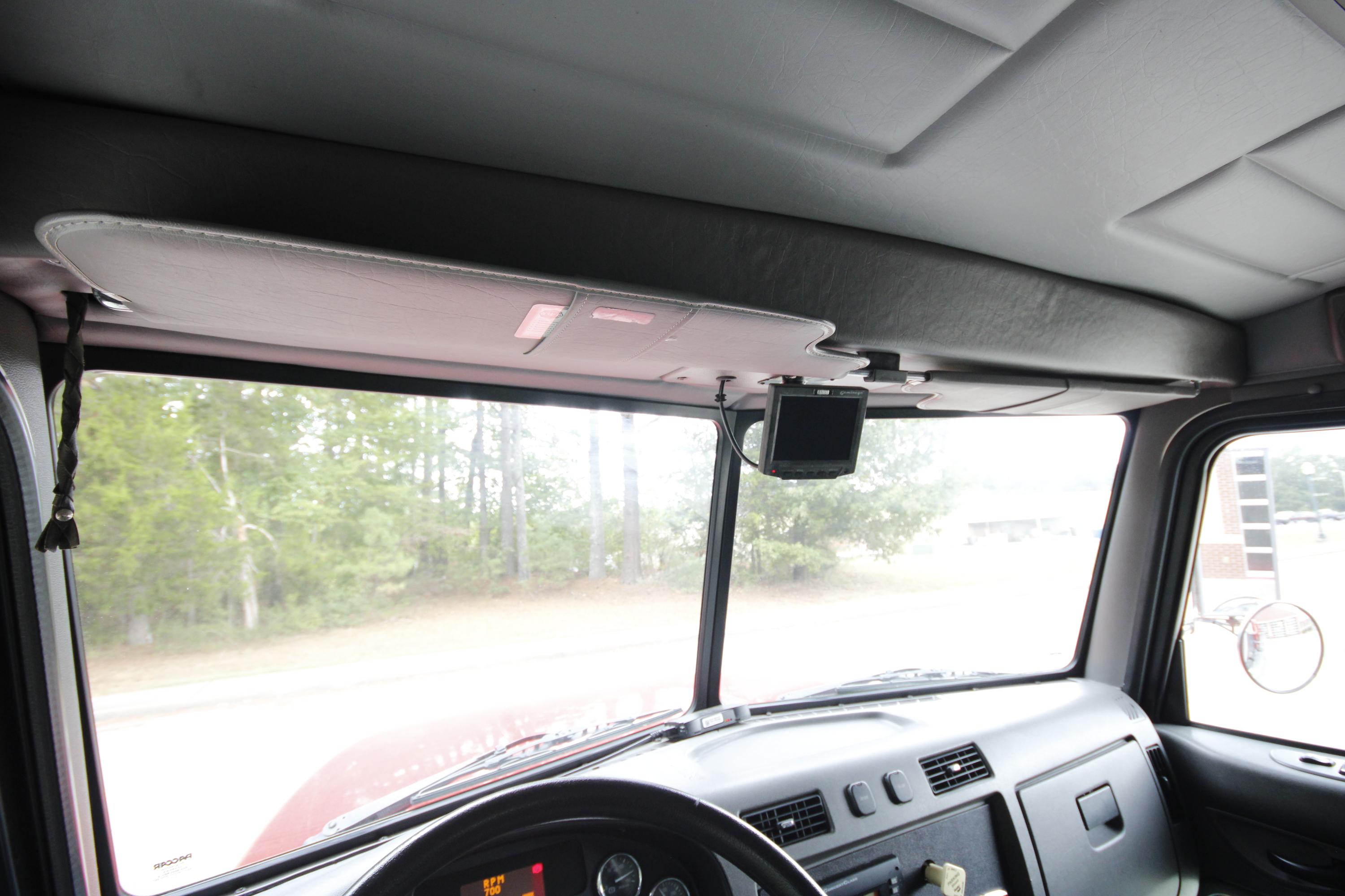 2011 Peterbilt Pumper Tanker - image 34