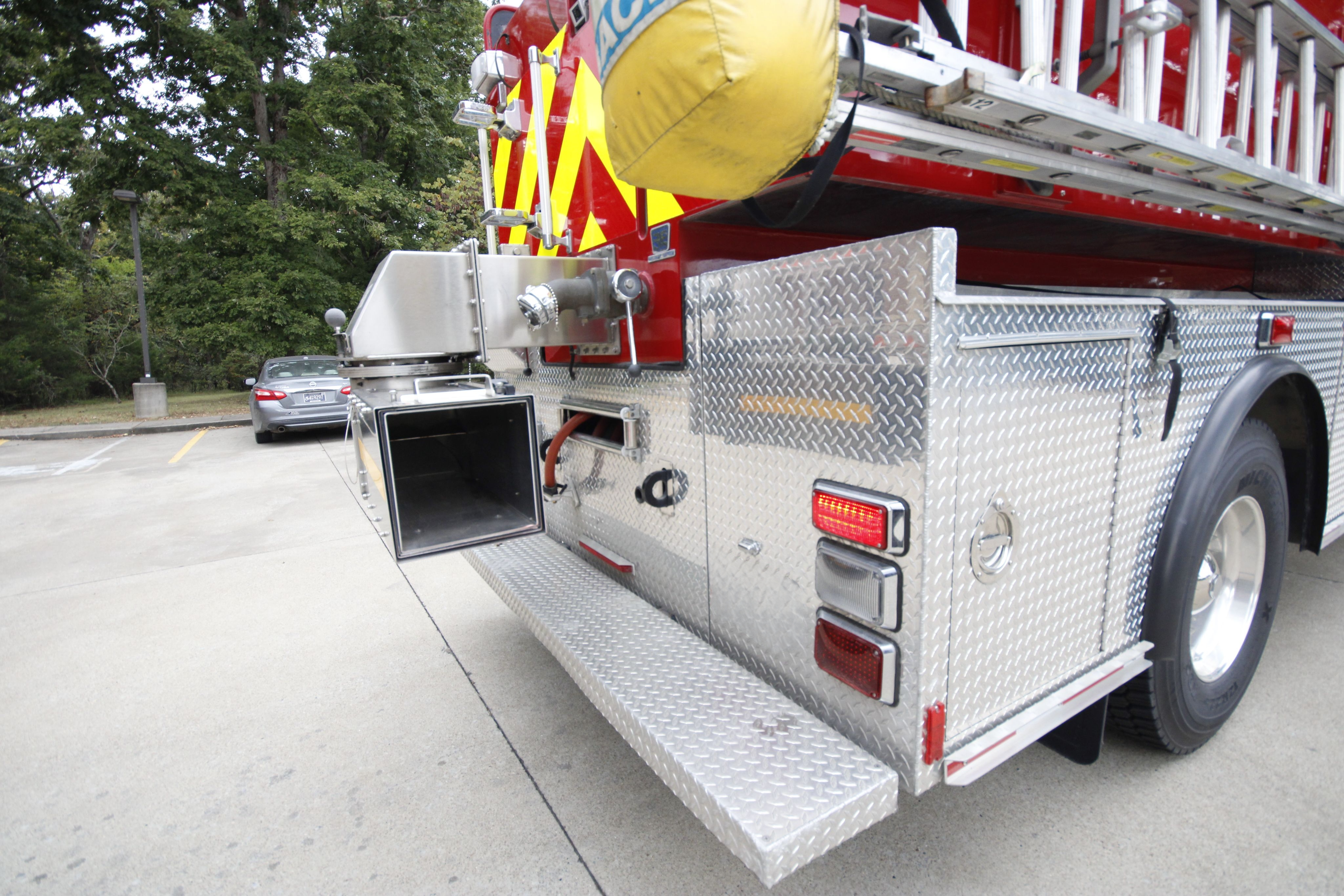 2011 Peterbilt Pumper Tanker - image 14