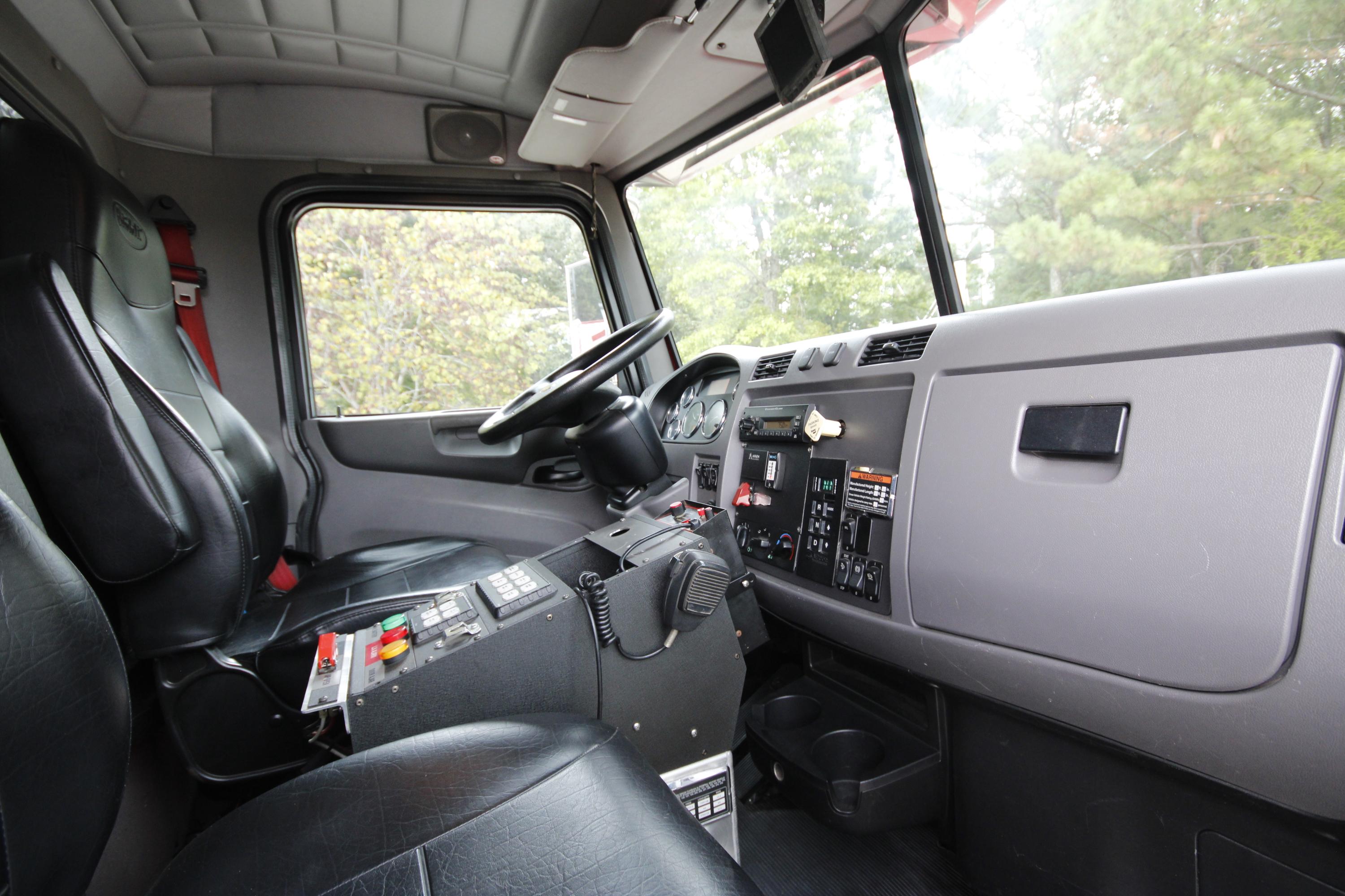 2011 Peterbilt Pumper Tanker - image 16