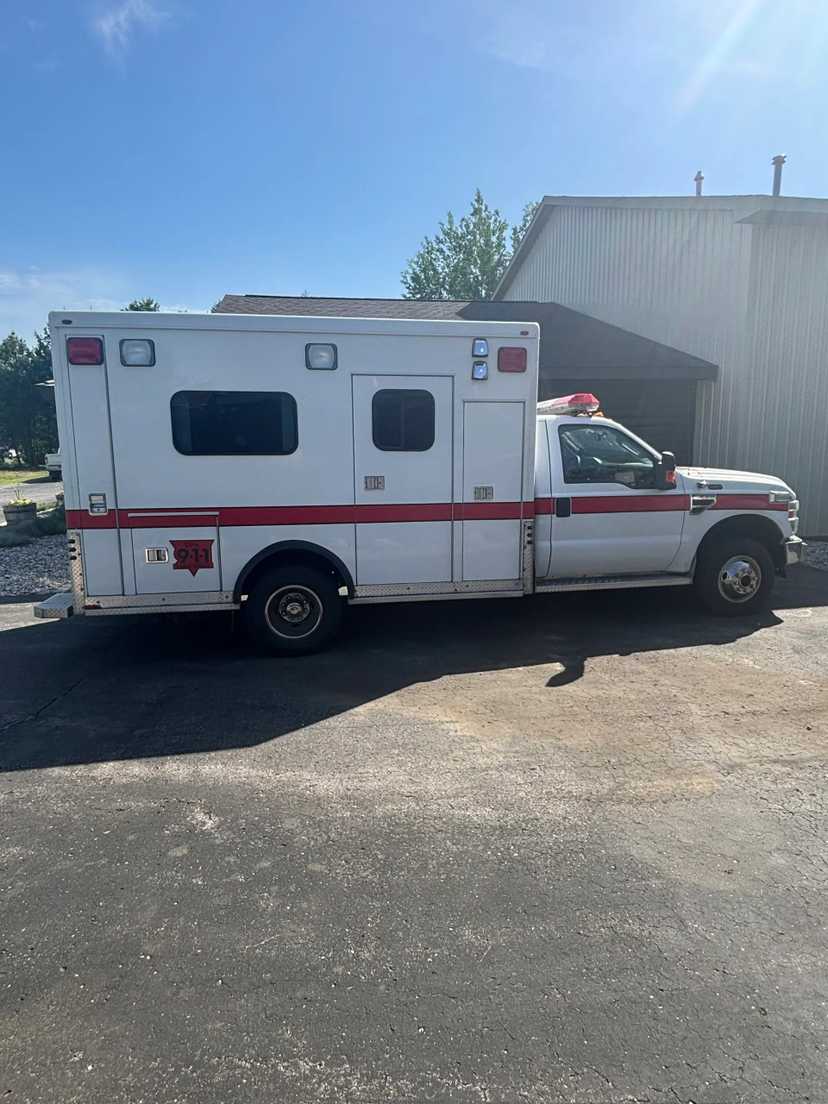 2008 Marque Ford 4x4 Type I Ambulance