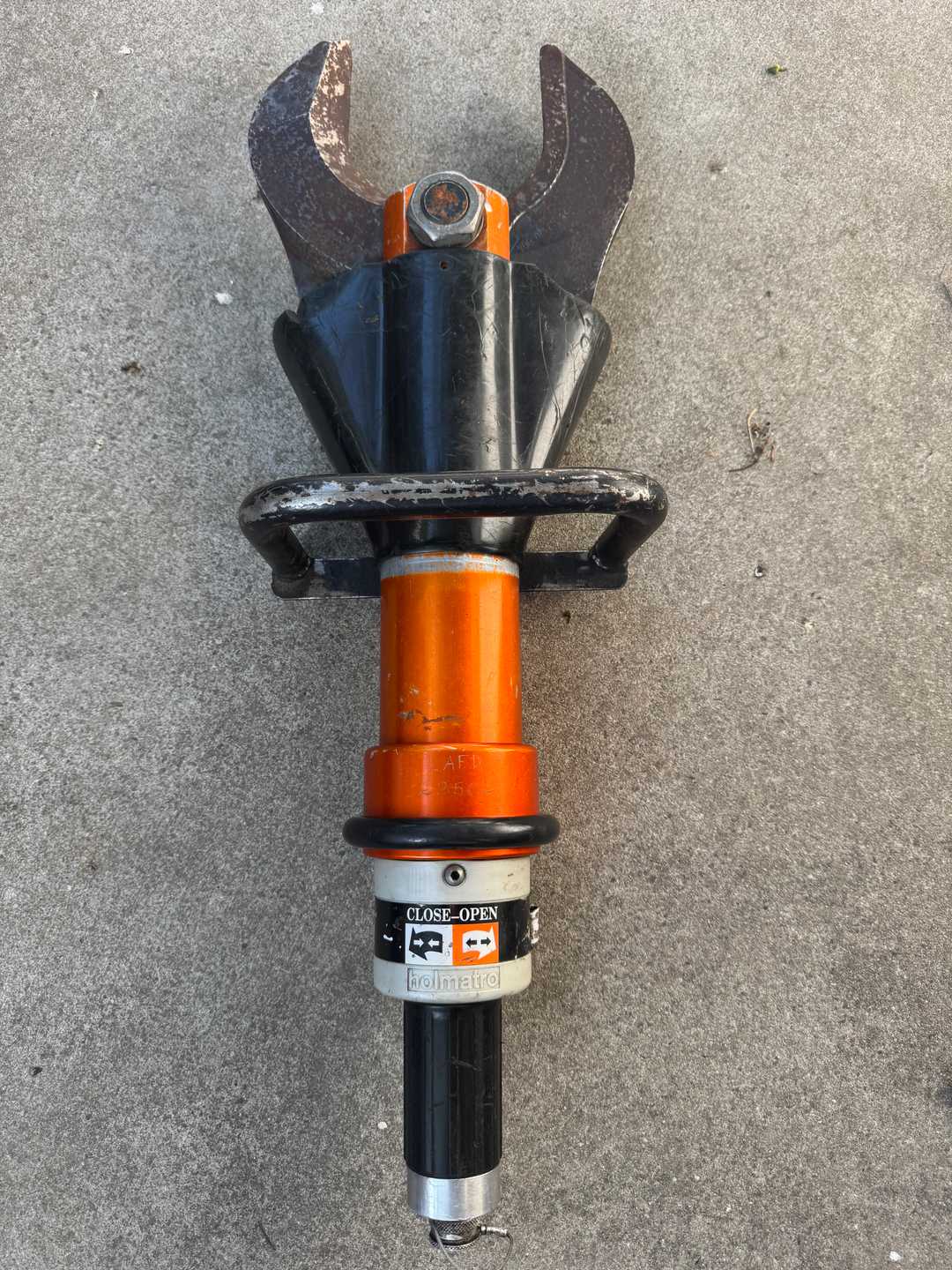 Holmatro 3035-NCT Cutter Hydraulic Jaws Of Life Rescue Tool