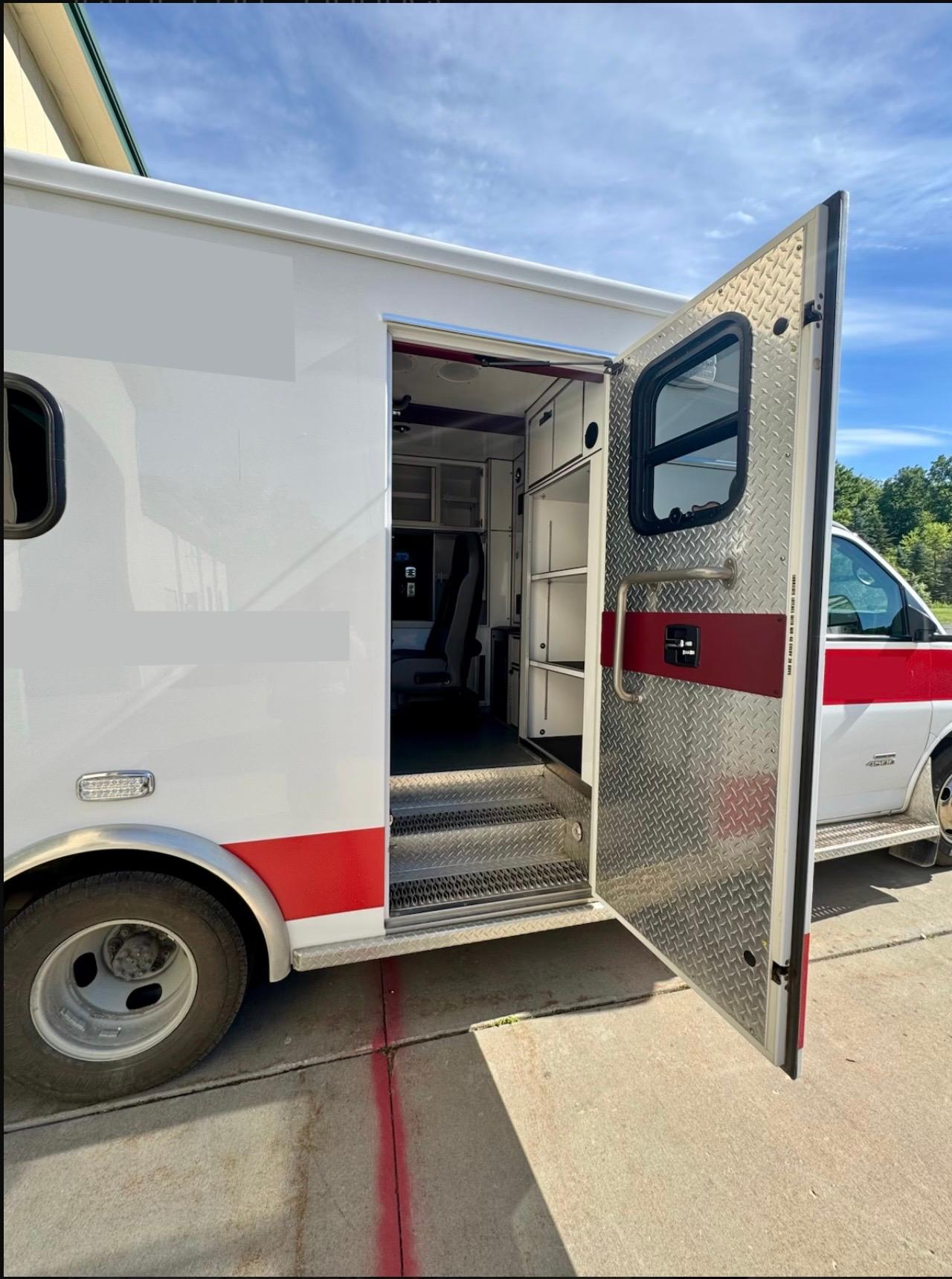 2014 AEV Chevrolet Type III Ambulance - image 3
