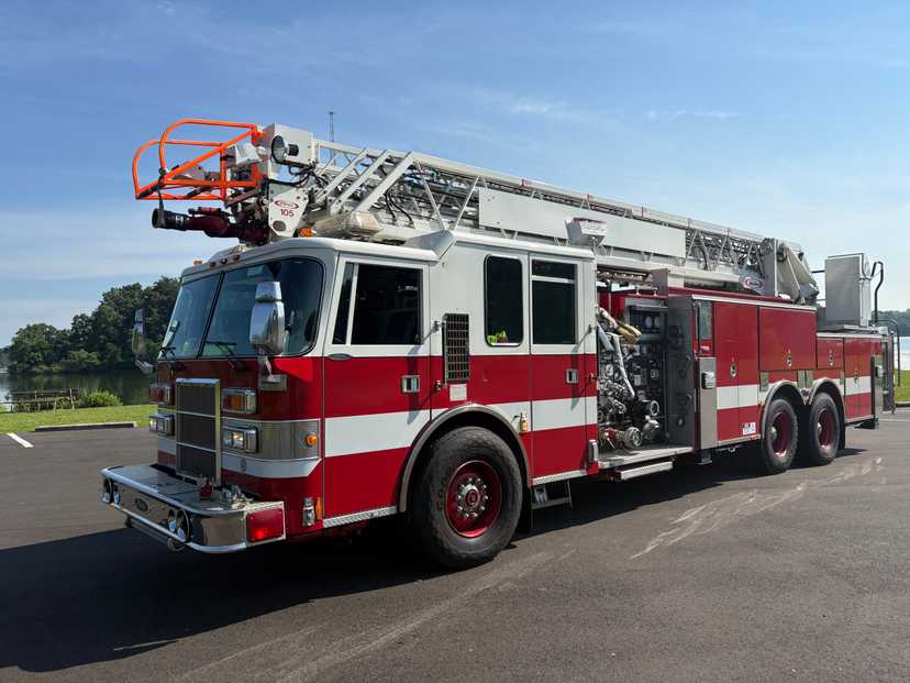 1997 Pierce Dash 105' Aerial