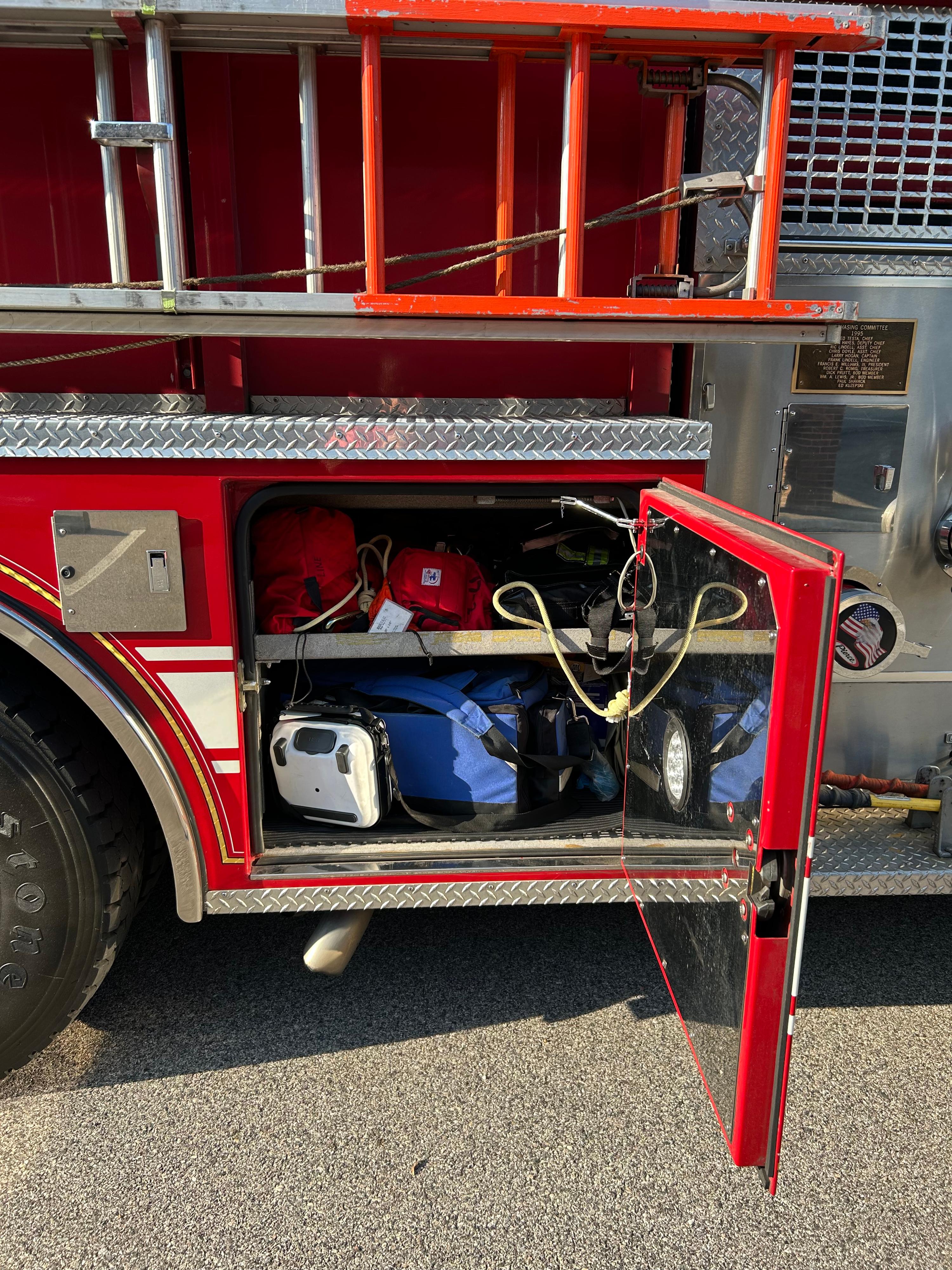 1996 Pierce Saber Engine - image 9