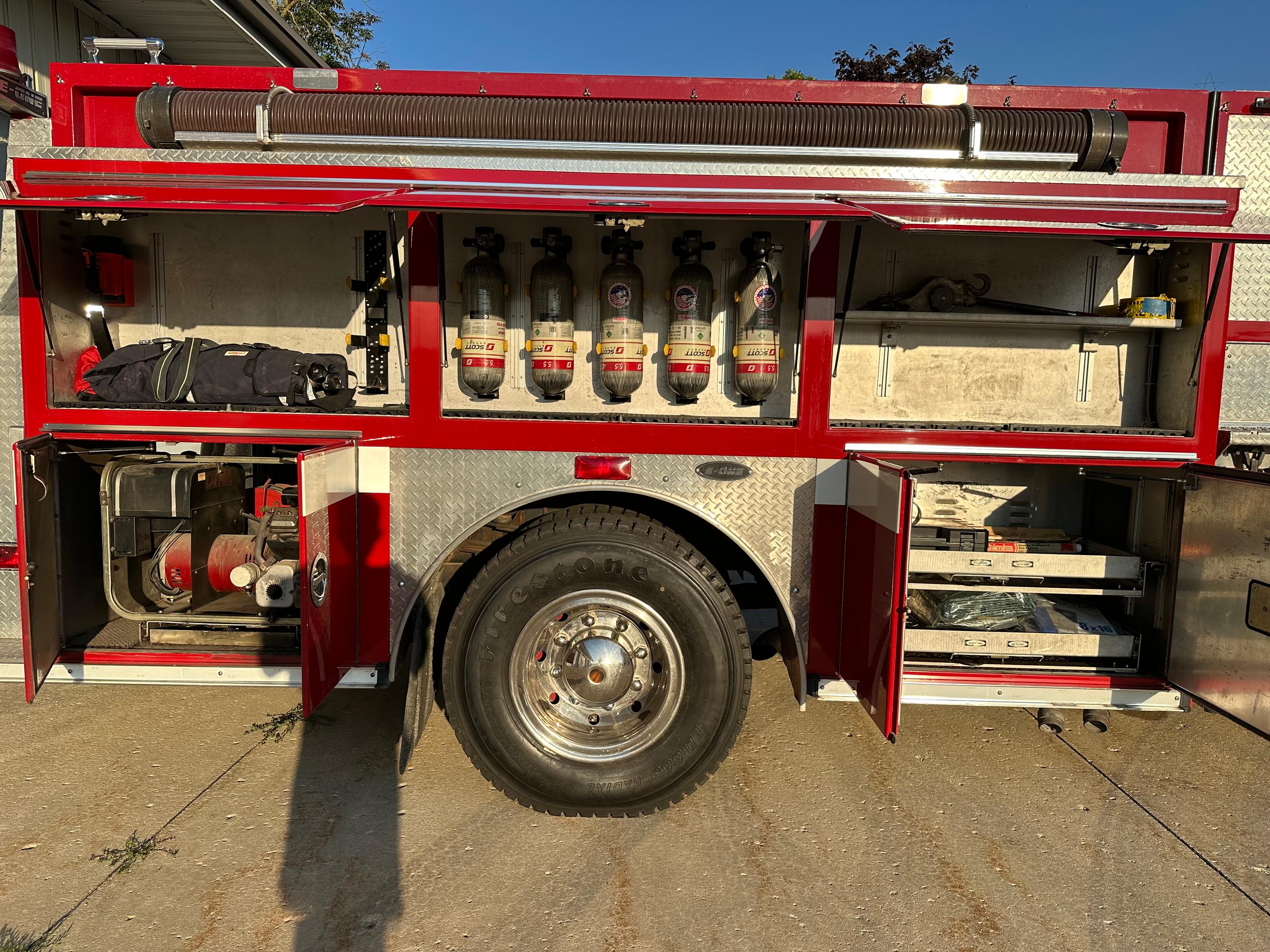 1996 E-One Cyclone Pumper - image 13