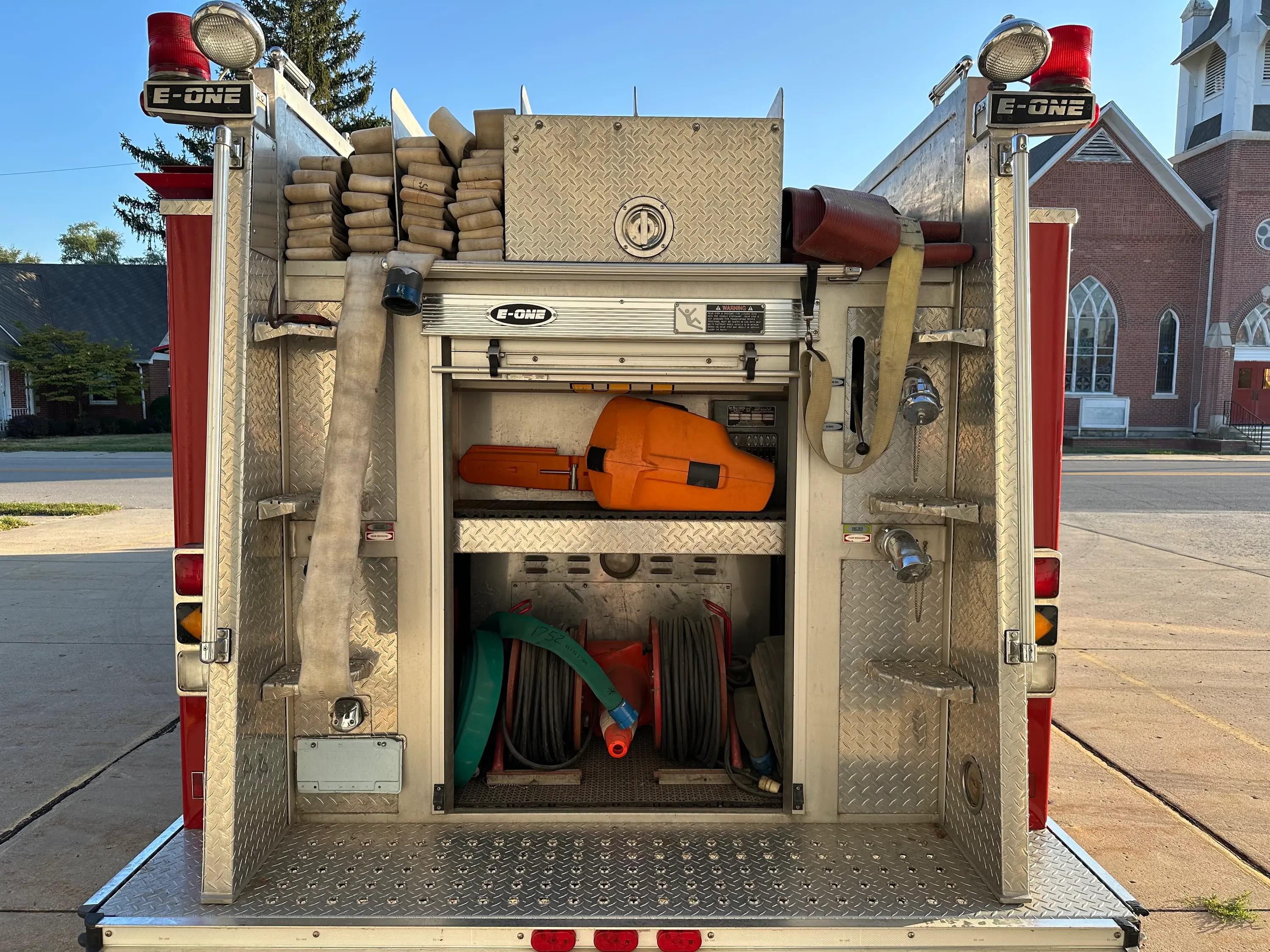 1996 E-One Cyclone Pumper - image 11
