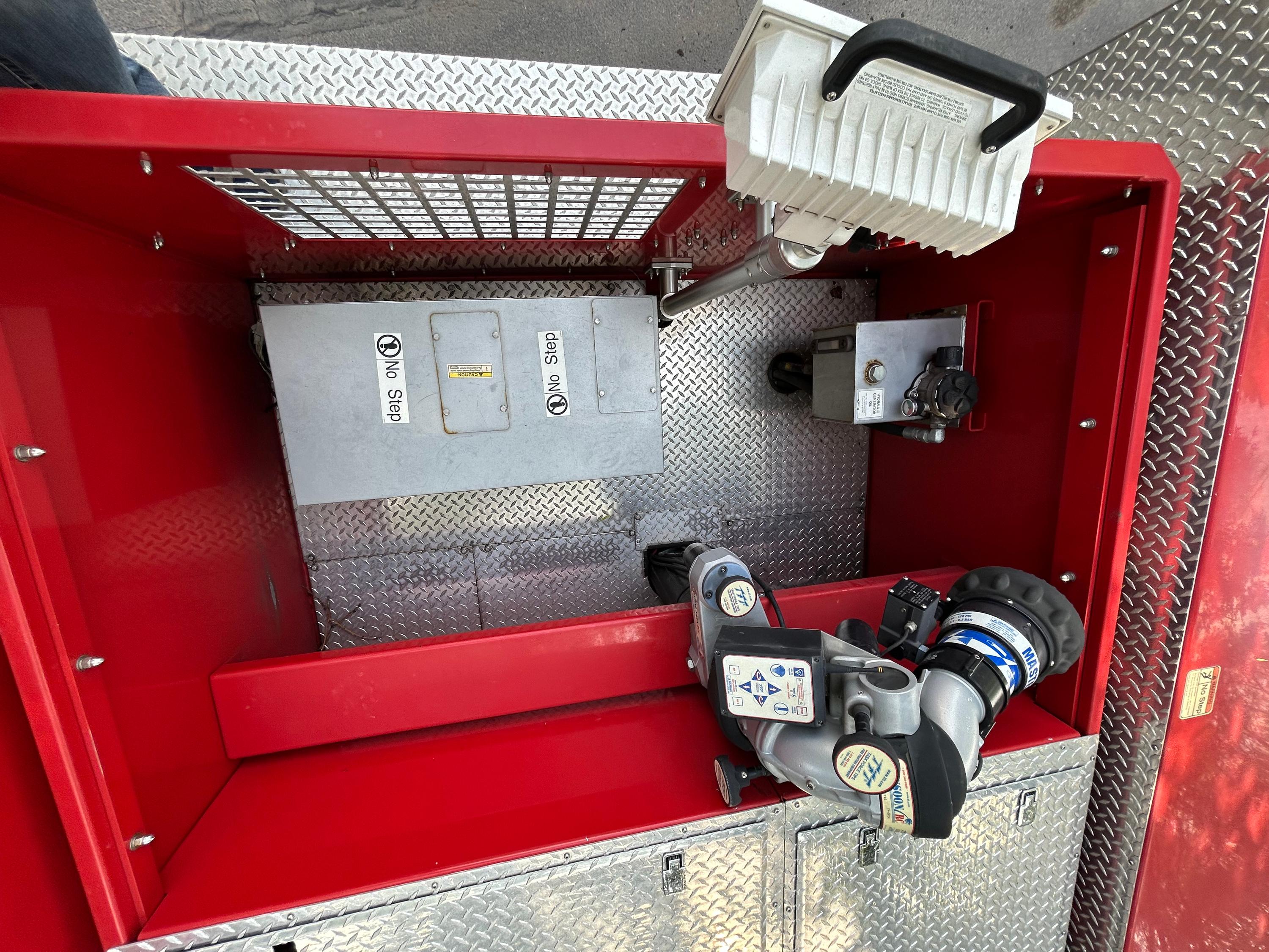 2009 Pierce Arrow XT TAK 4 Pumper - image 10