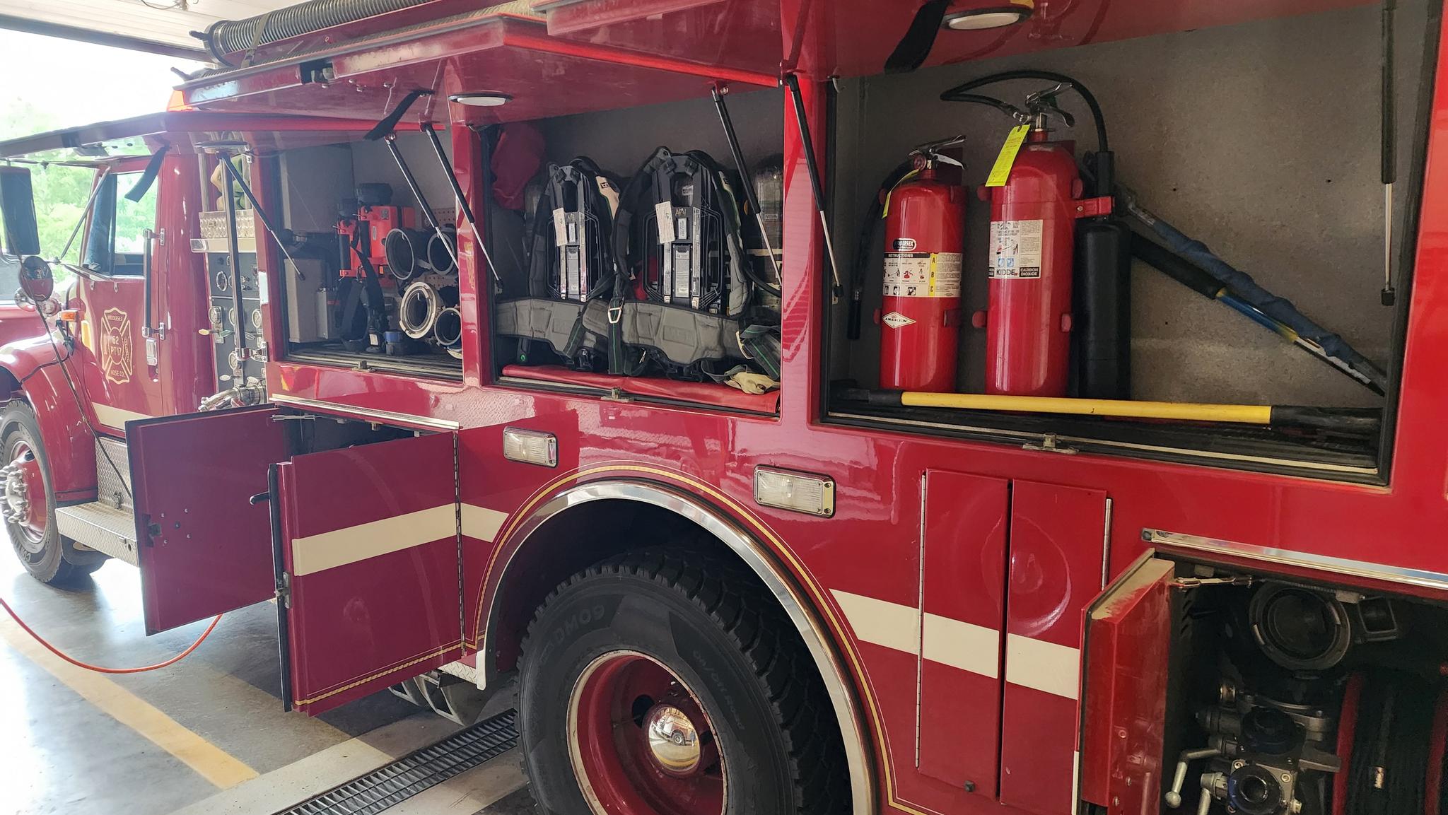1995 Pumper Pierce Pumper Tanker - image 5