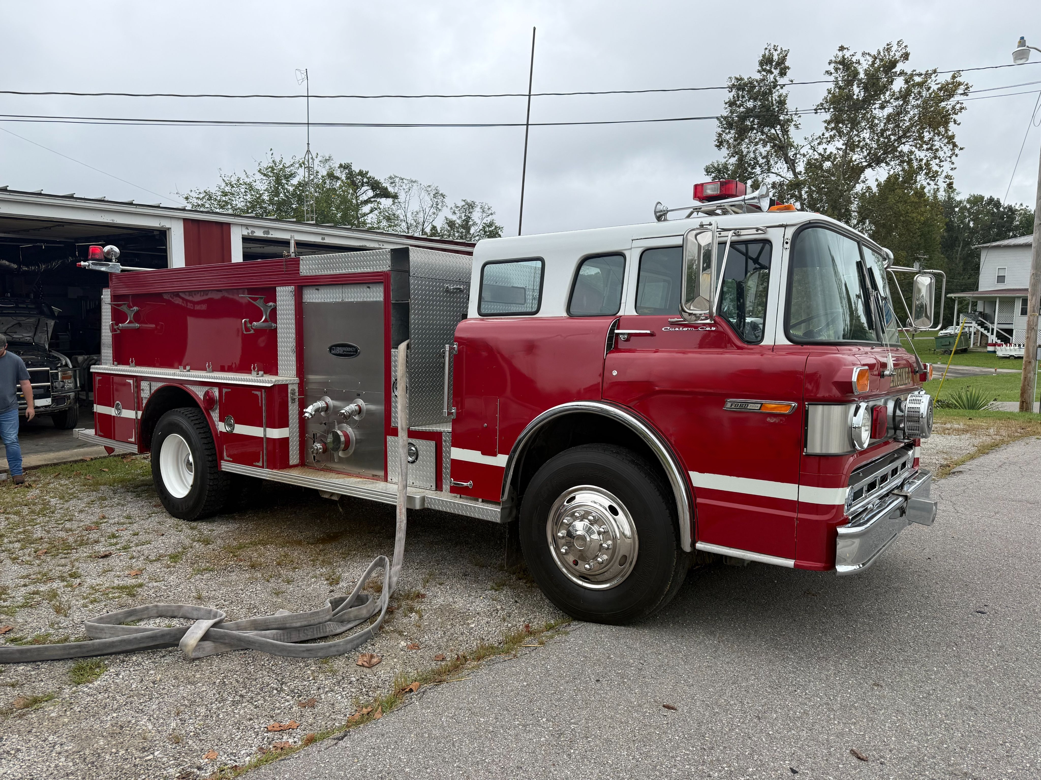 1989 Ford 8000 Pumper - image 2