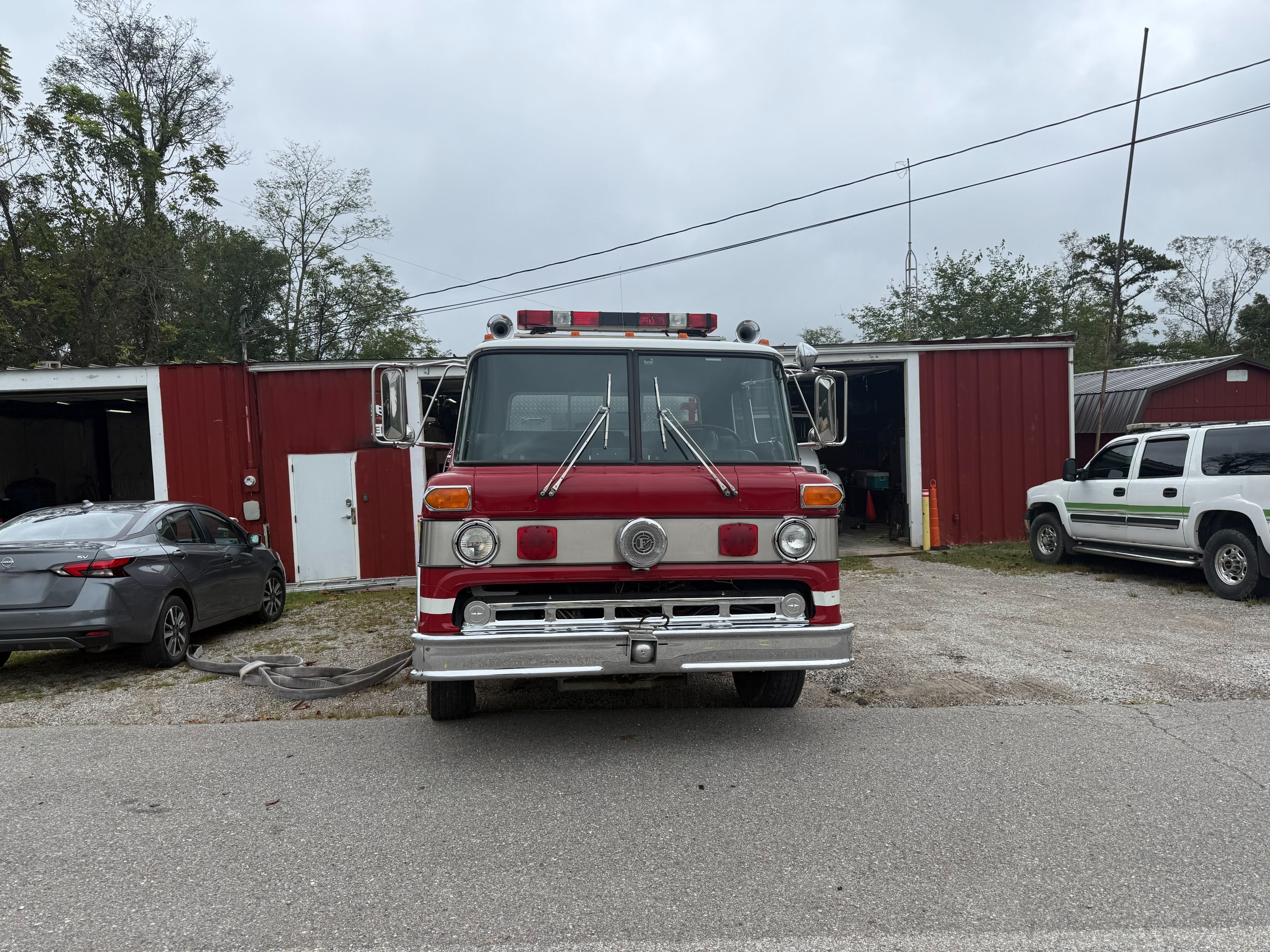1989 Ford 8000 Pumper - image 3