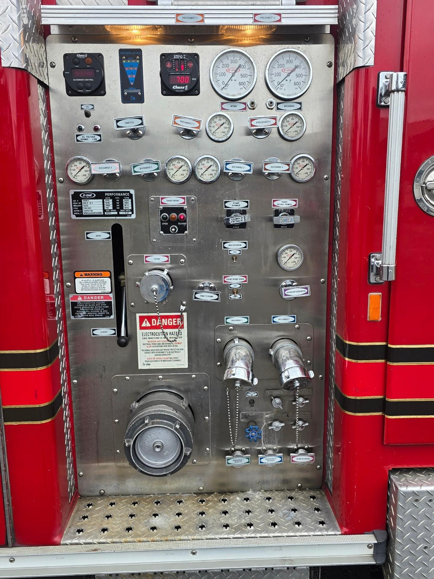 1998 E-One 95' Aerial - image 45