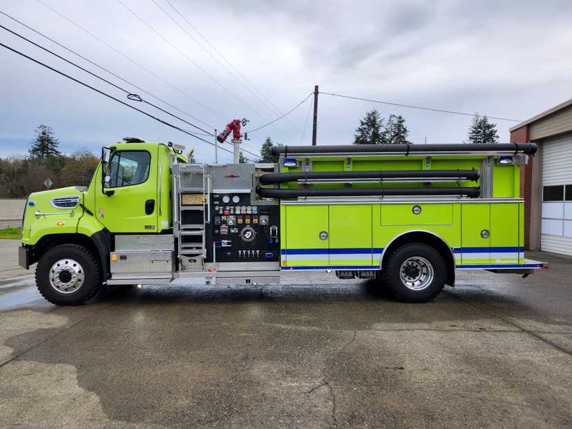 2018 Rosenbauer 4x4 Hose Wagon (Super Pumper) — photo 3