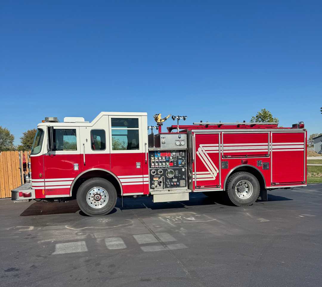 2006 Pierce Saber Pumper