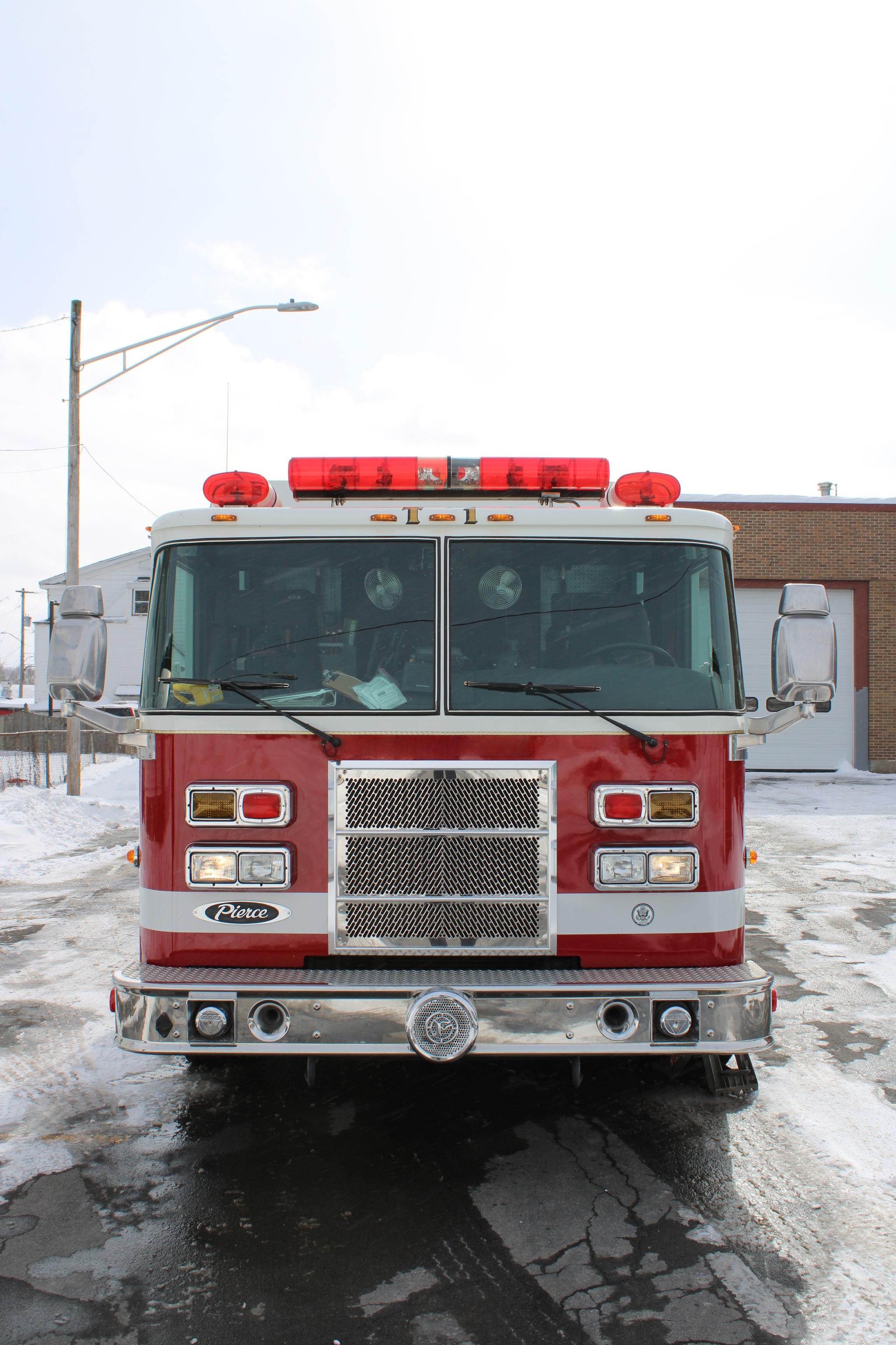 2003 Pierce 95' Mid-Mount Platform - image 3