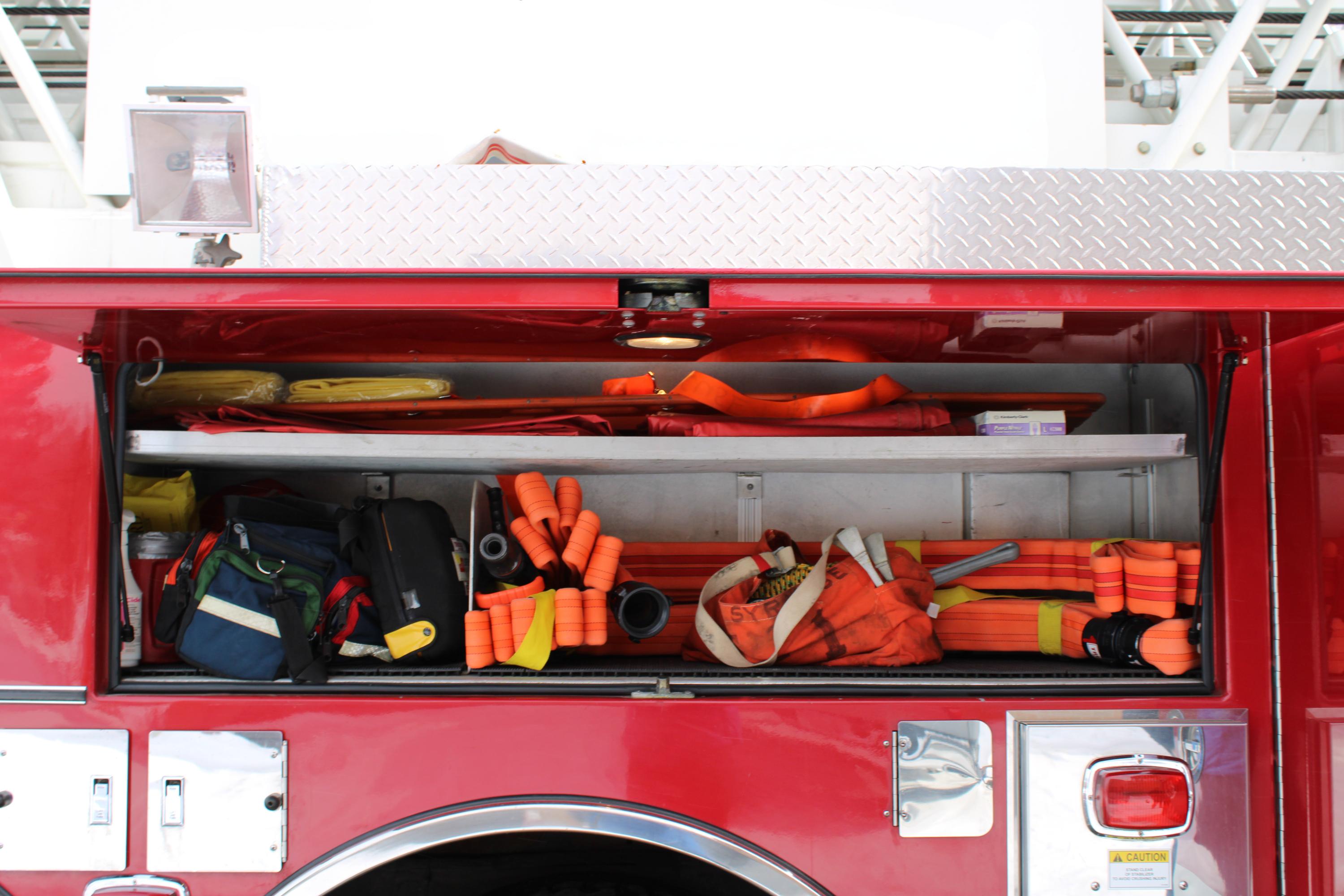 2003 Pierce 95' Mid-Mount Platform - image 13