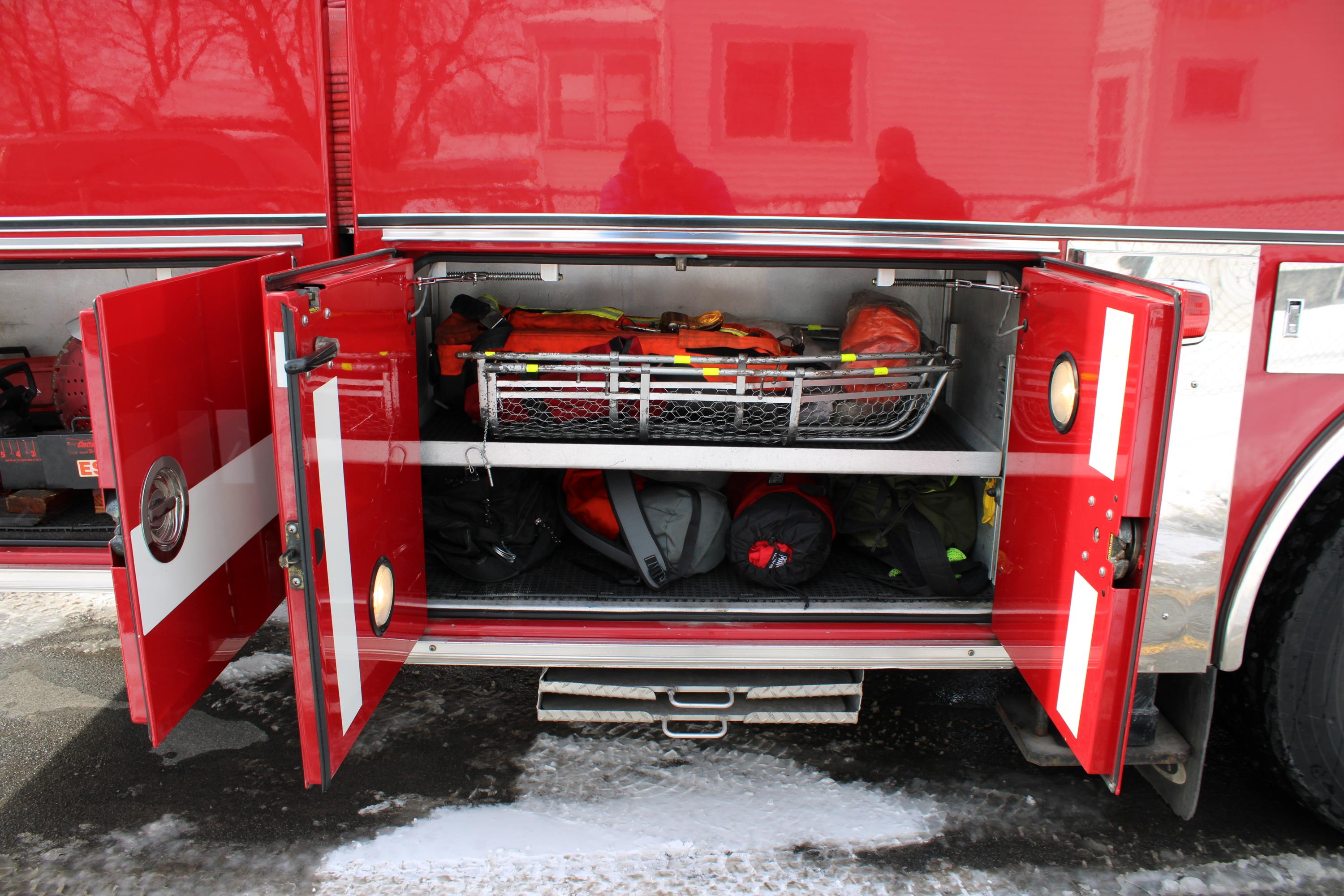 2003 Pierce 95' Mid-Mount Platform - image 26