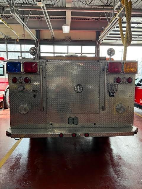 2001 Chevrolet 3500/Saulsbury Squad - image 4