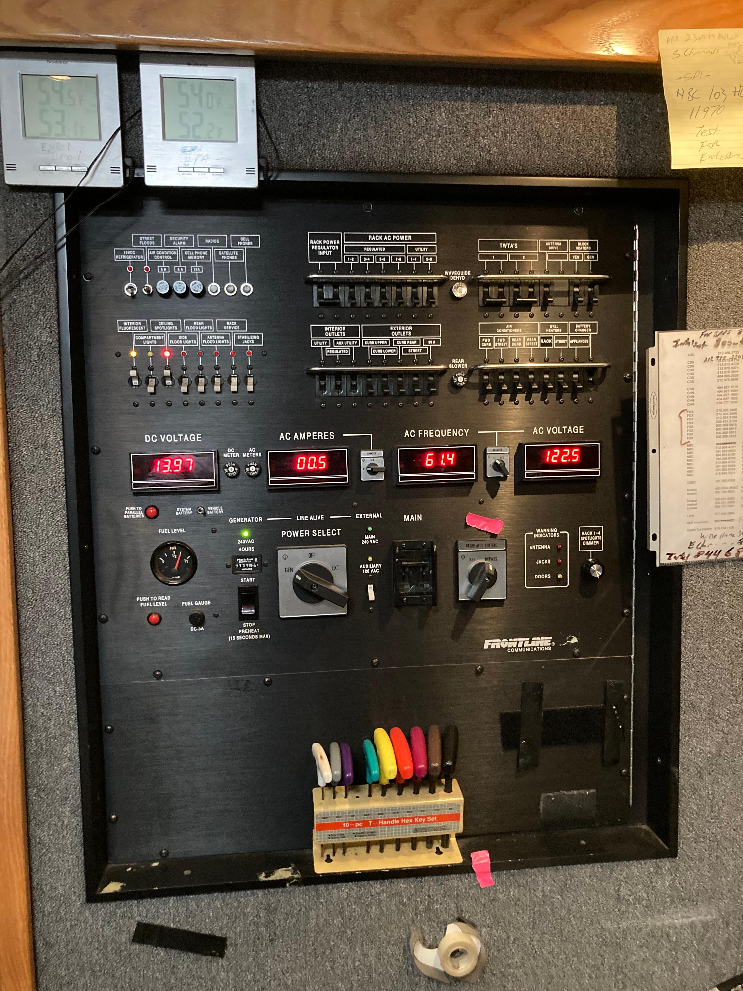 2004 Command Unit - image 11