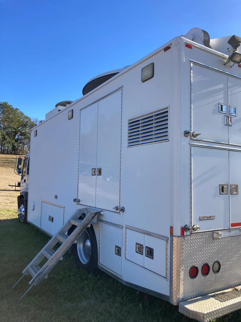 2004 Command Unit — photo 5